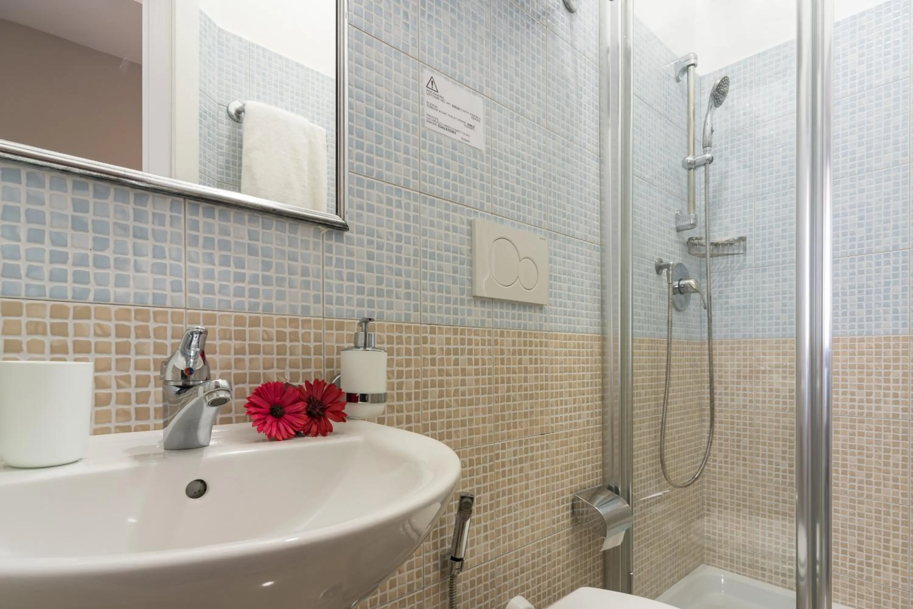 Shower in Sweet Holidays In Rome