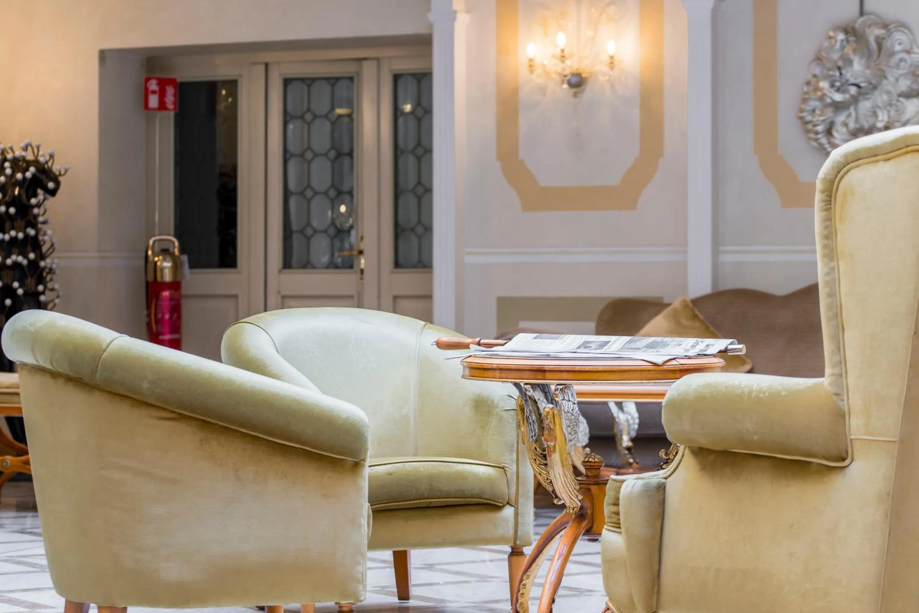 Living room in Hotel Carlton On The Grand Canal