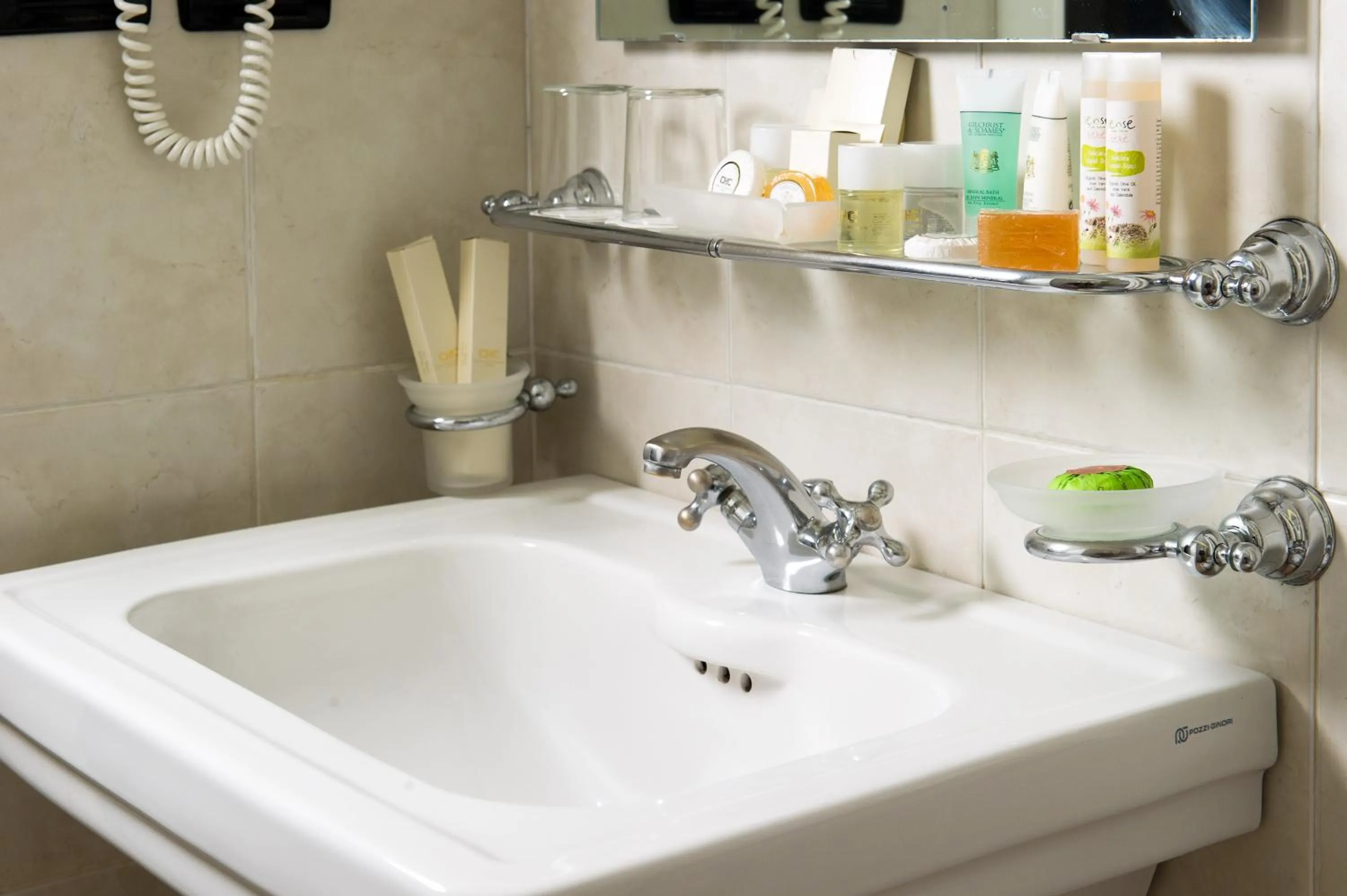 Bathroom in Hotel Carlton On The Grand Canal
