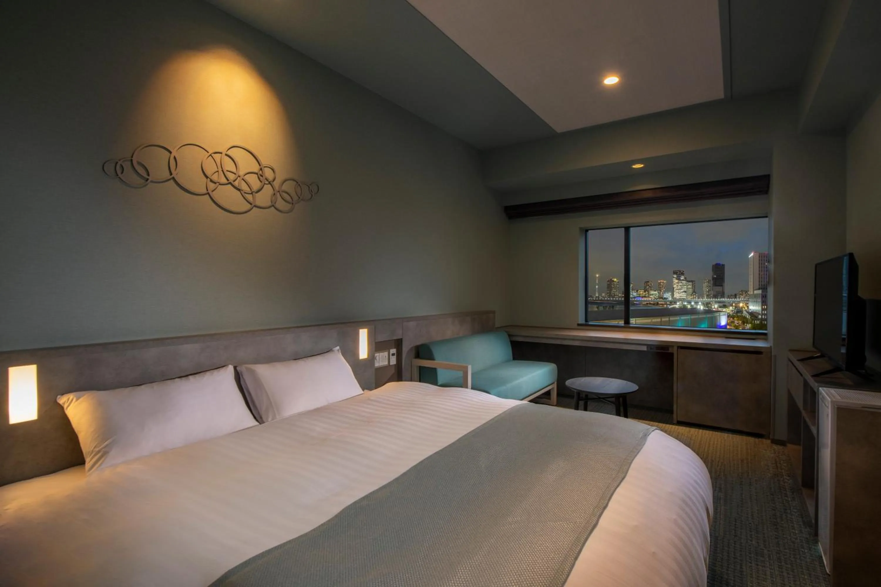 City view, Bed in La Vista Tokyo Bay