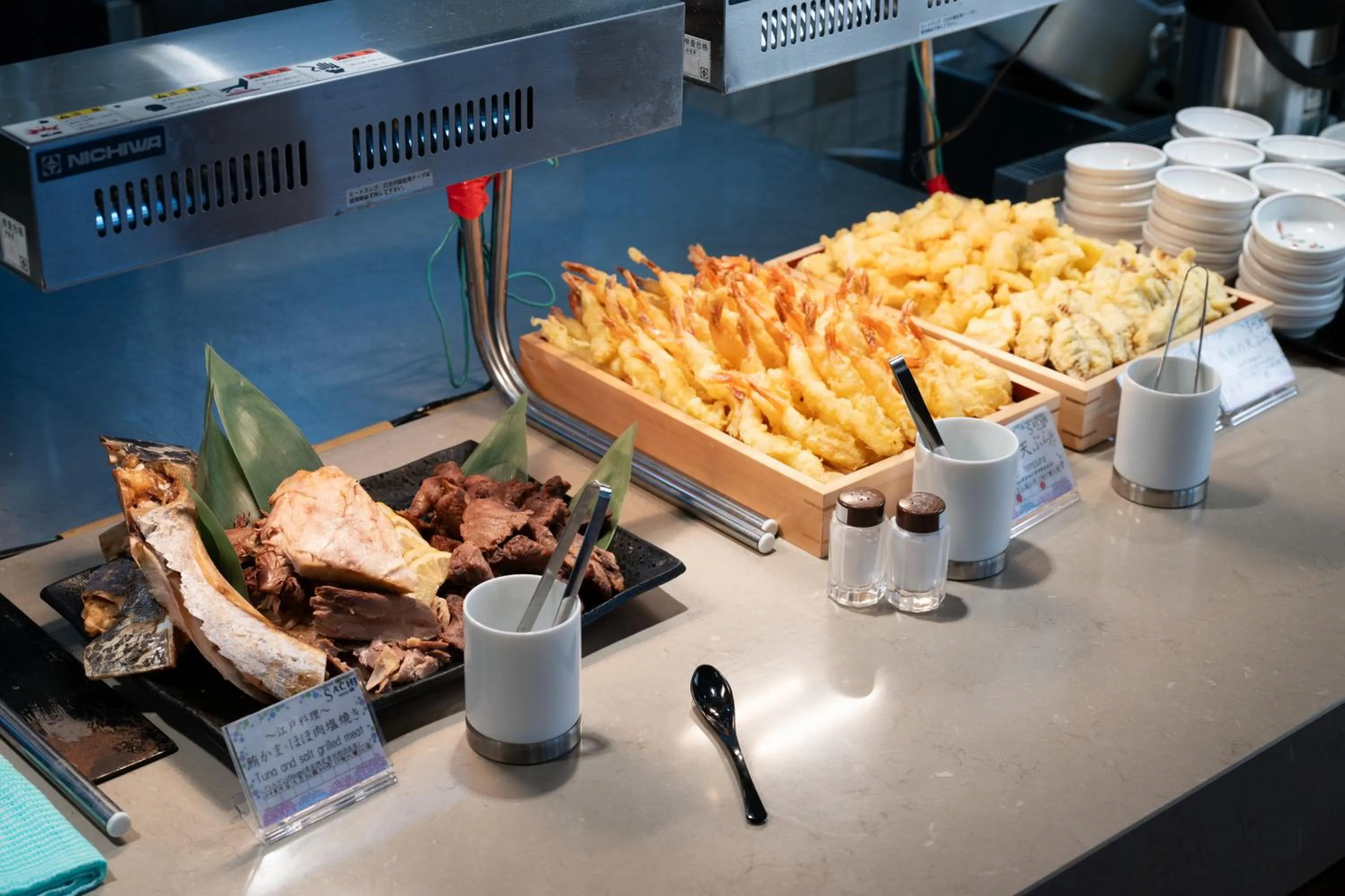 Restaurant/places to eat in La Vista Tokyo Bay