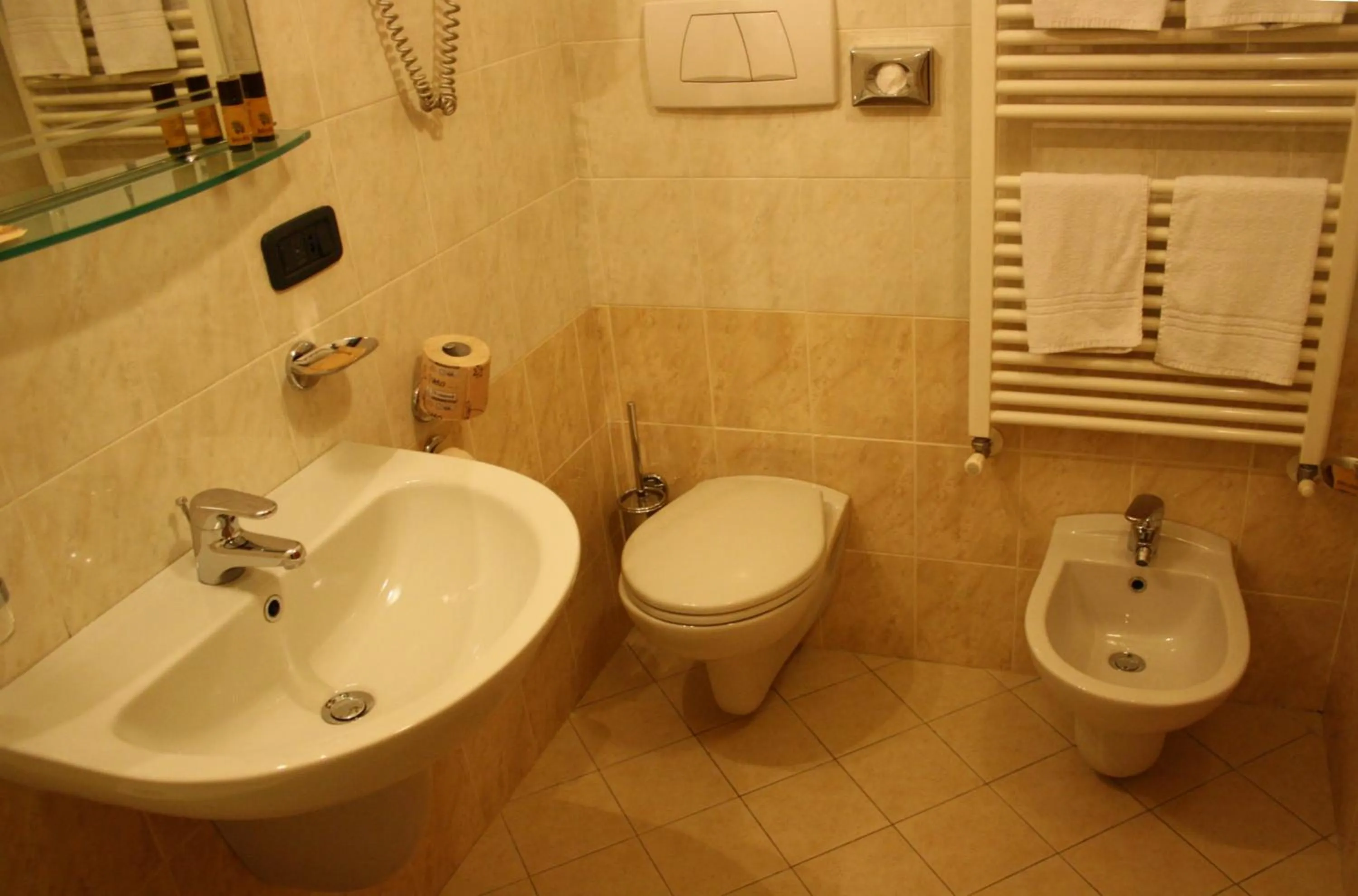 Bathroom in Hotel Majestic