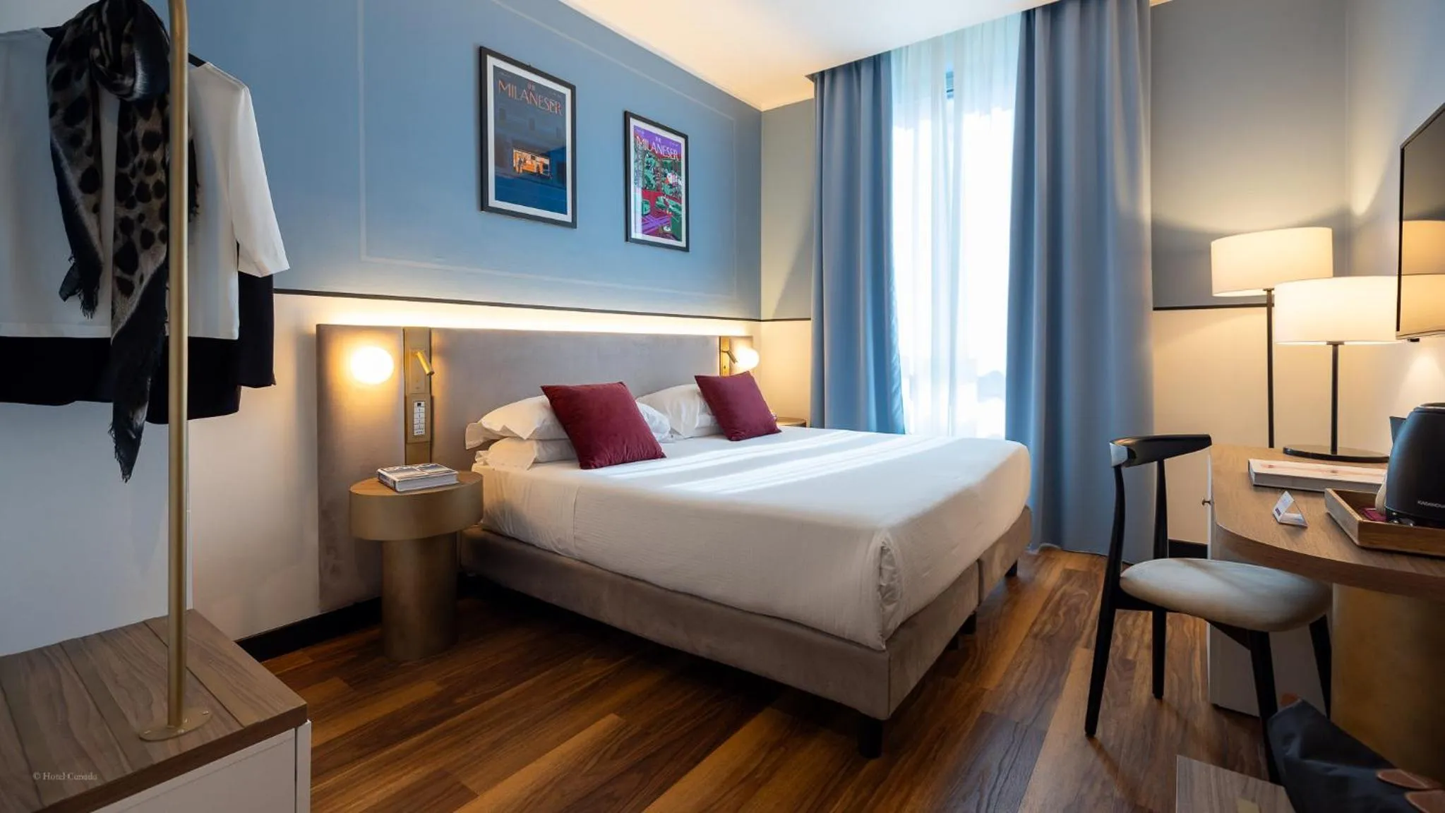 Photo of the whole room, Bed in Hotel Canada