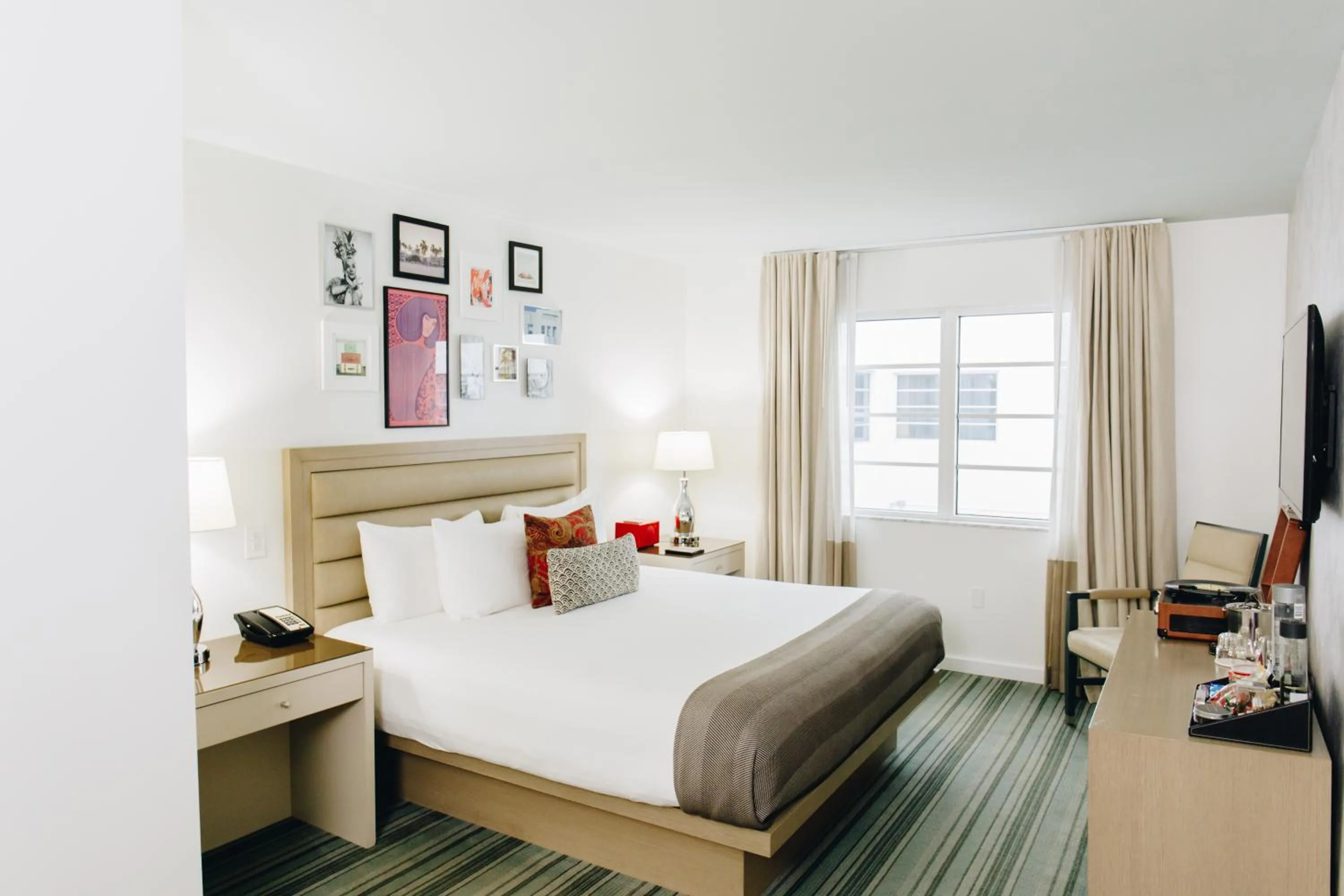 Bed in Uma House by Yurbban South Beach