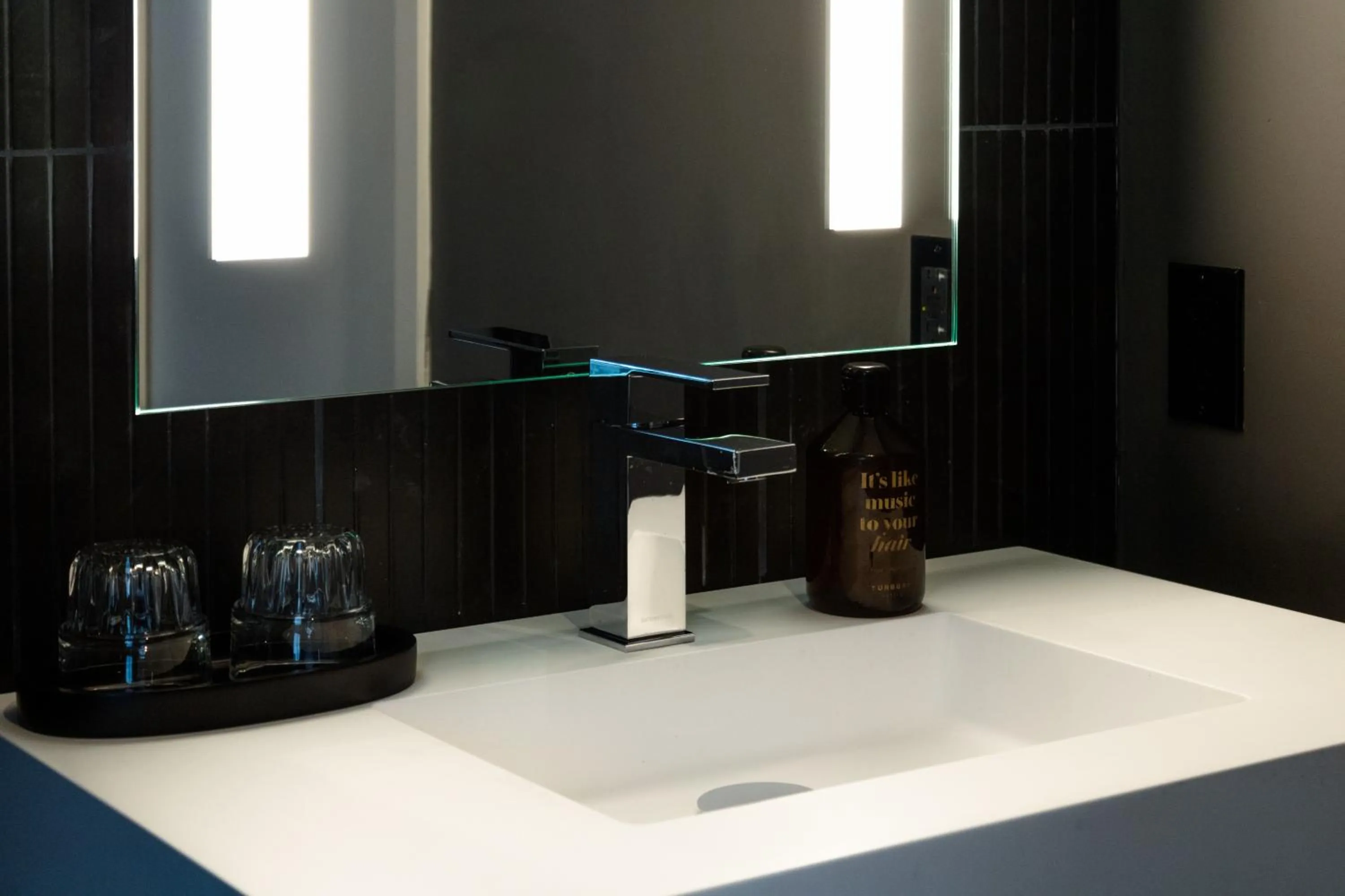 Bathroom in Uma House by Yurbban South Beach