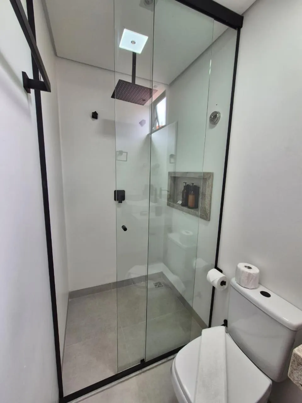 Shower in Terra Bella Pousada