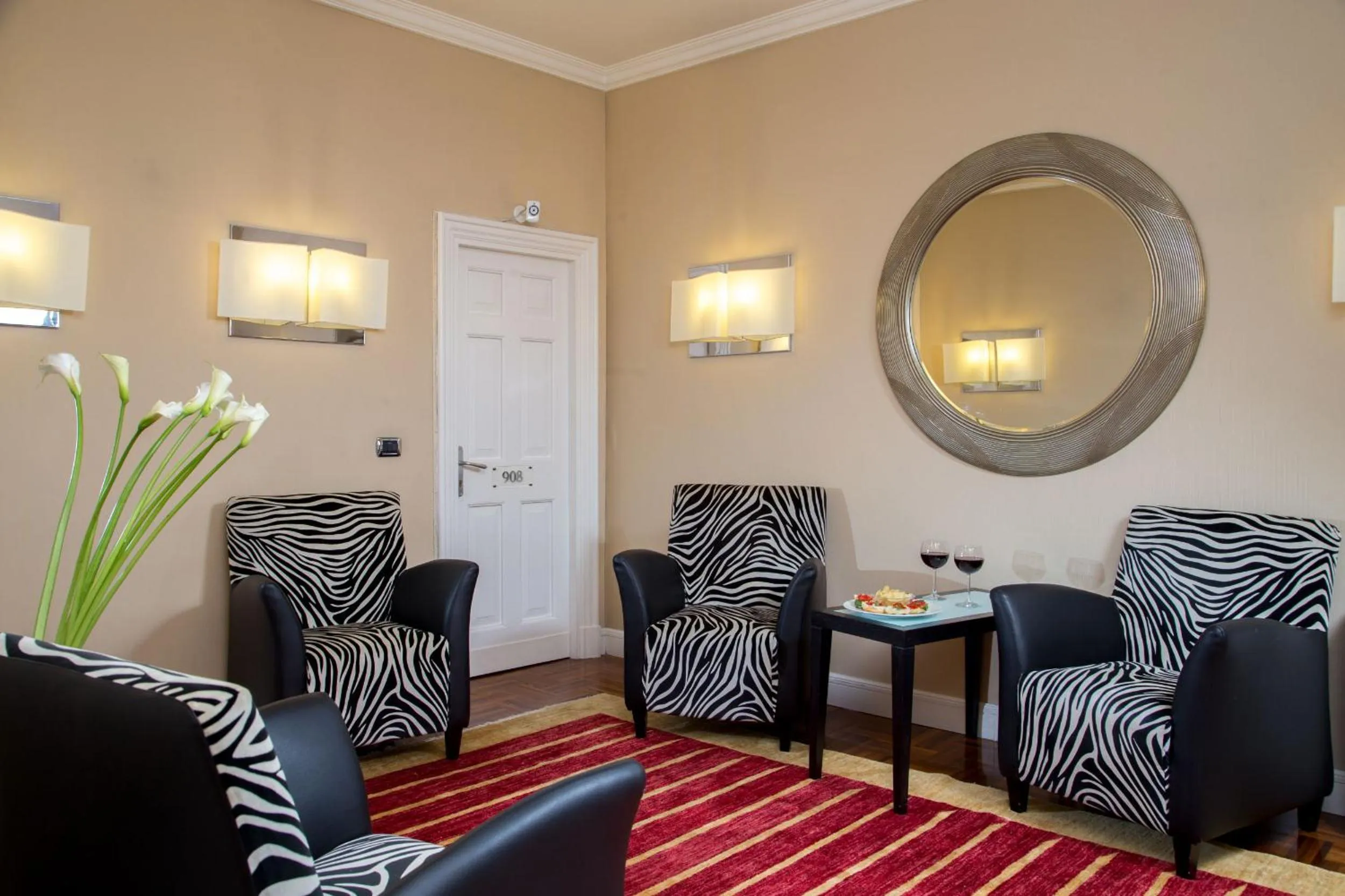 Seating area in The Inn at the Spanish Steps Luxury Collection - The Inn at the Spanish Steps