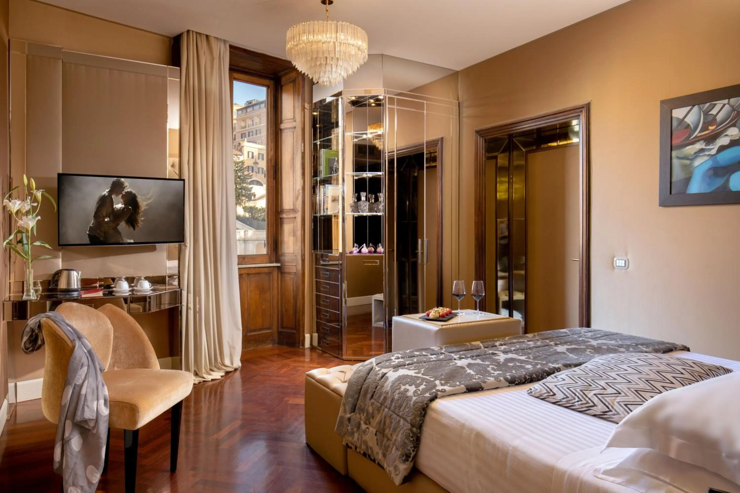 Bed in The Inn at the Spanish Steps Luxury Collection - The Inn at the Spanish Steps