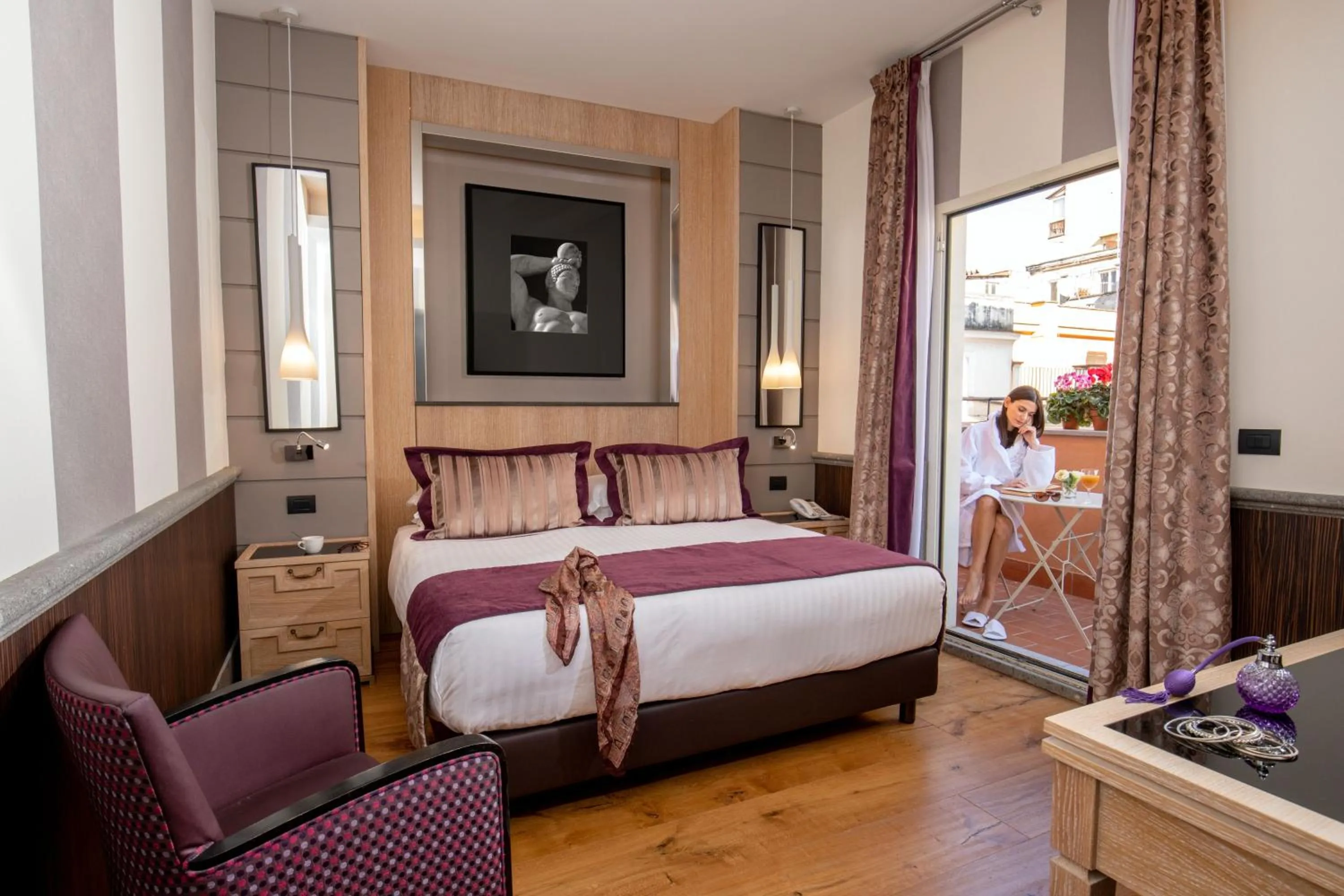 Bed in The Inn at the Spanish Steps Luxury Collection - The Inn at the Spanish Steps