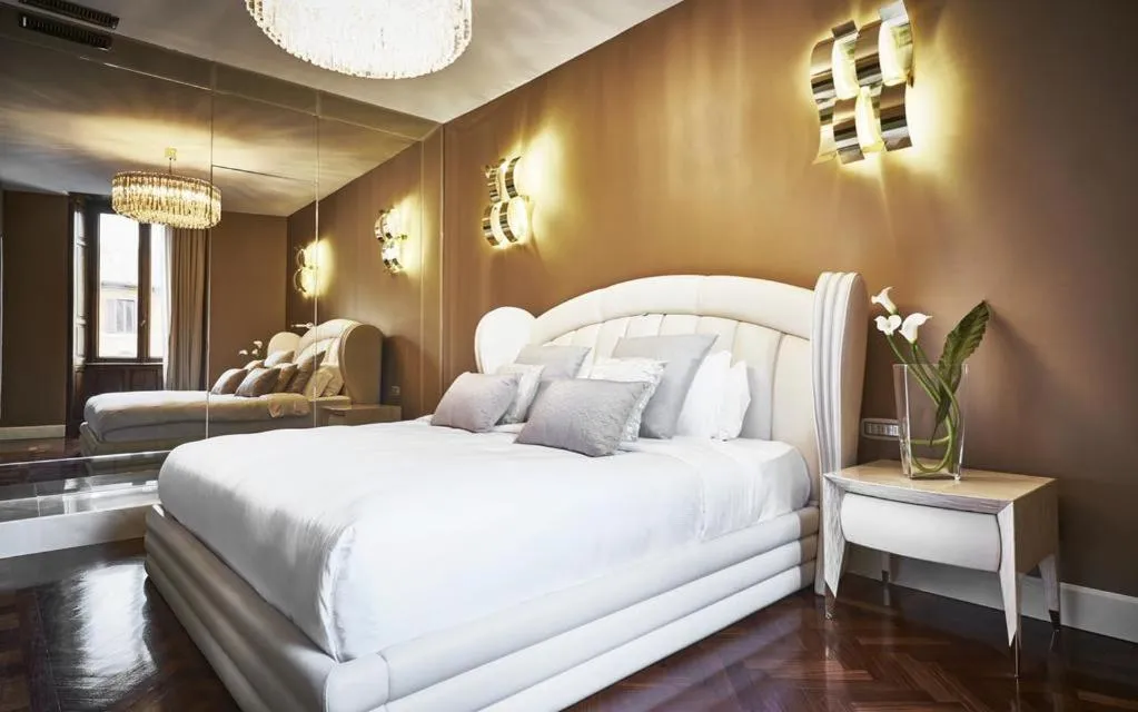 Bed in The Inn at the Spanish Steps Luxury Collection - The Inn at the Spanish Steps