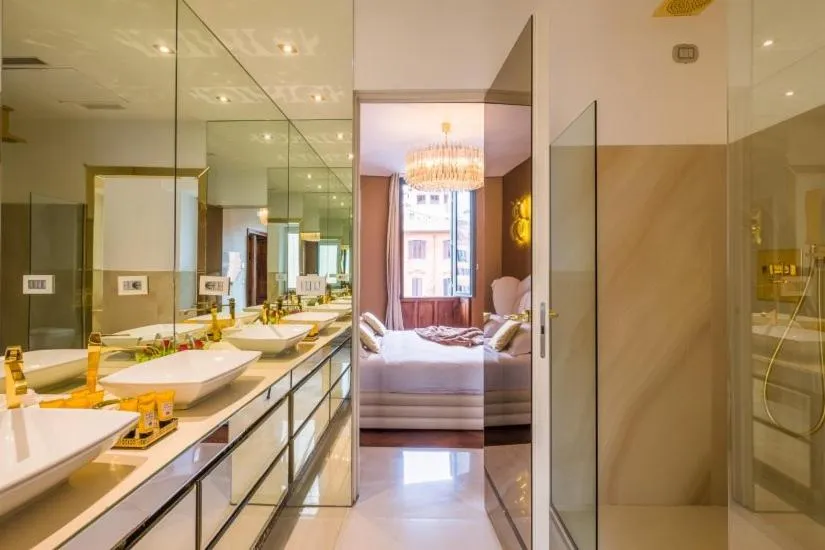 Bed in The Inn at the Spanish Steps Luxury Collection - The Inn at the Spanish Steps