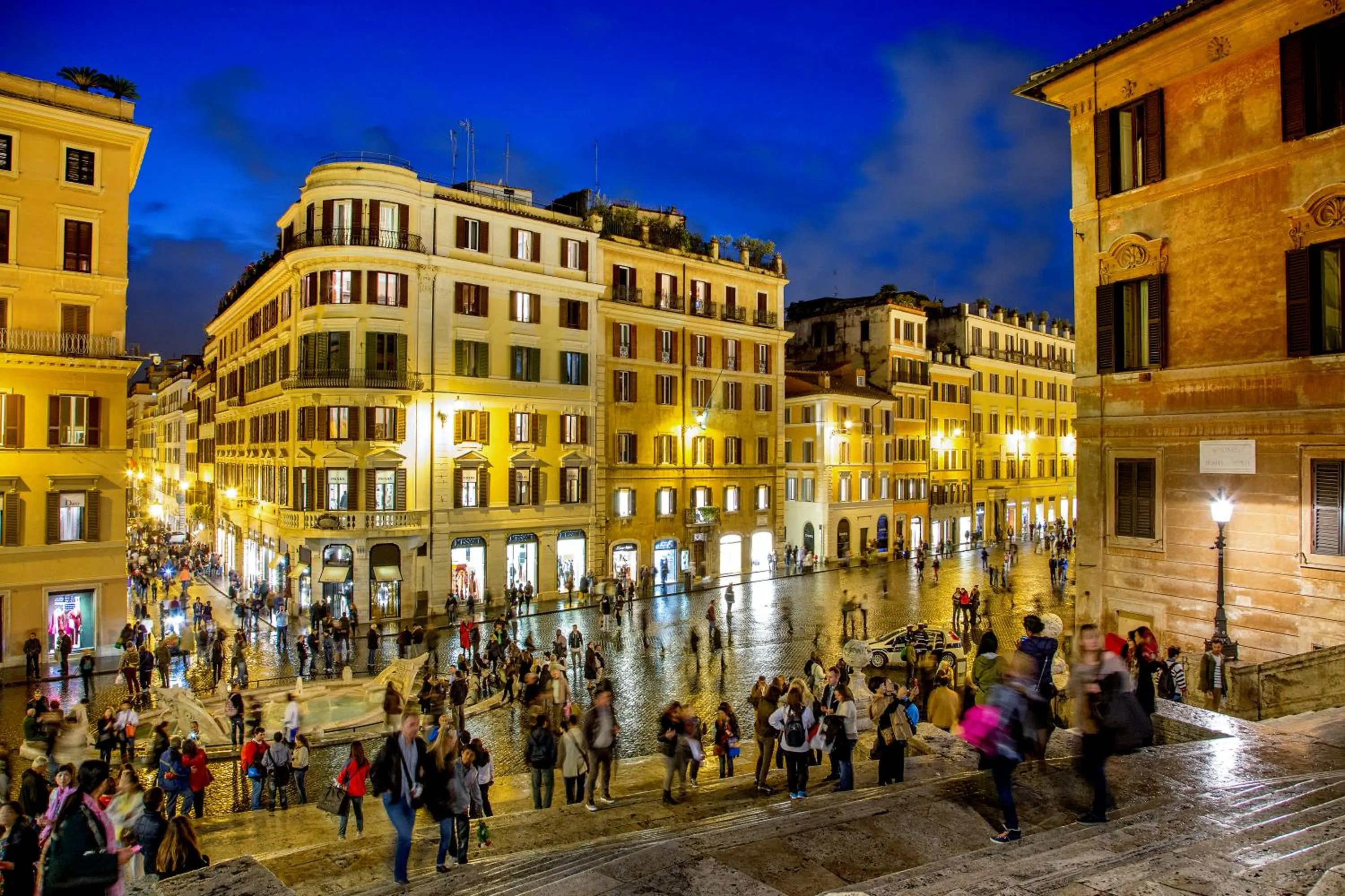 Night in The Inn at the Spanish Steps Luxury Collection - The Inn at the Spanish Steps