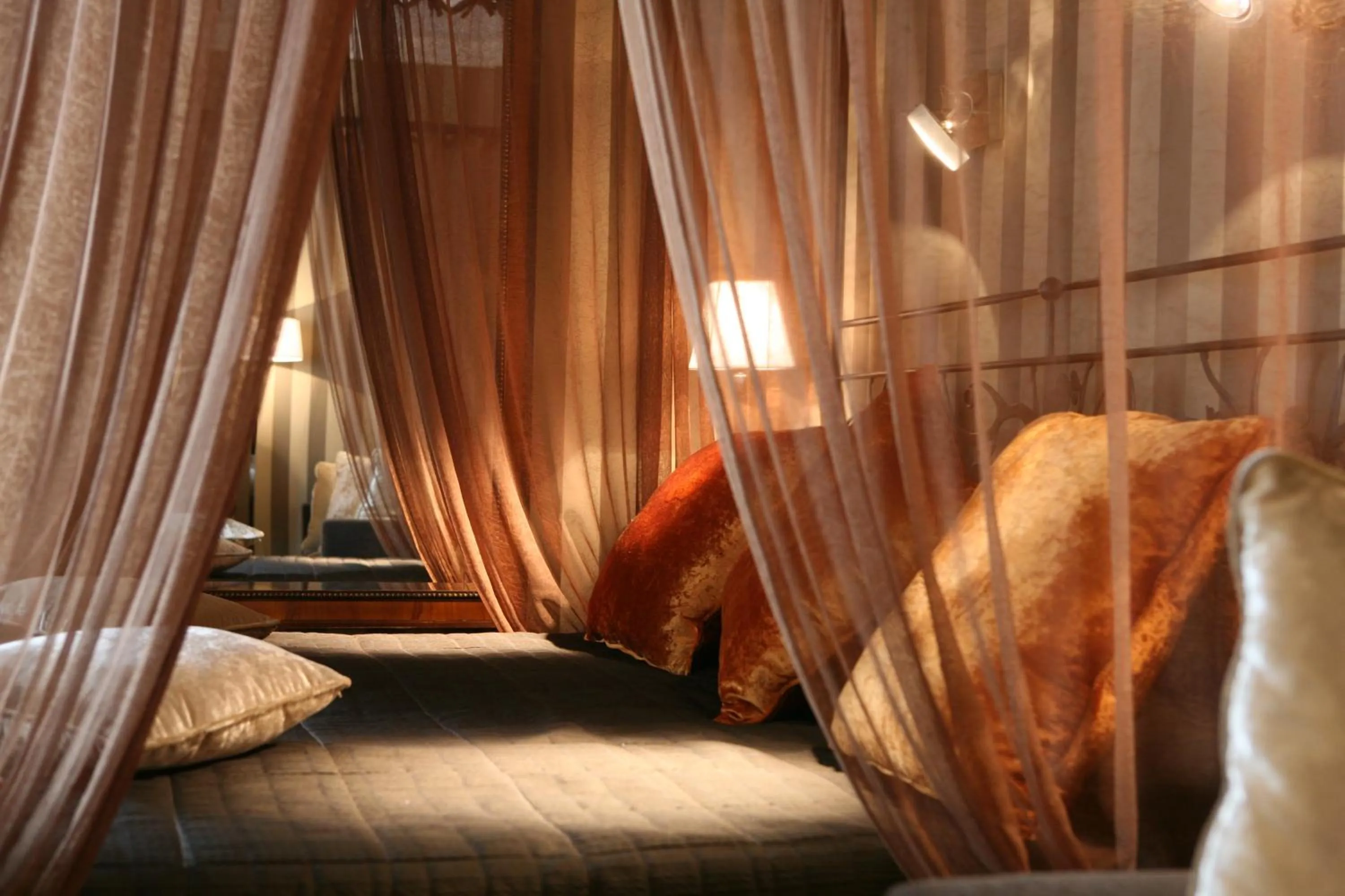 Bed in The Inn at the Spanish Steps Luxury Collection - The Inn at the Spanish Steps