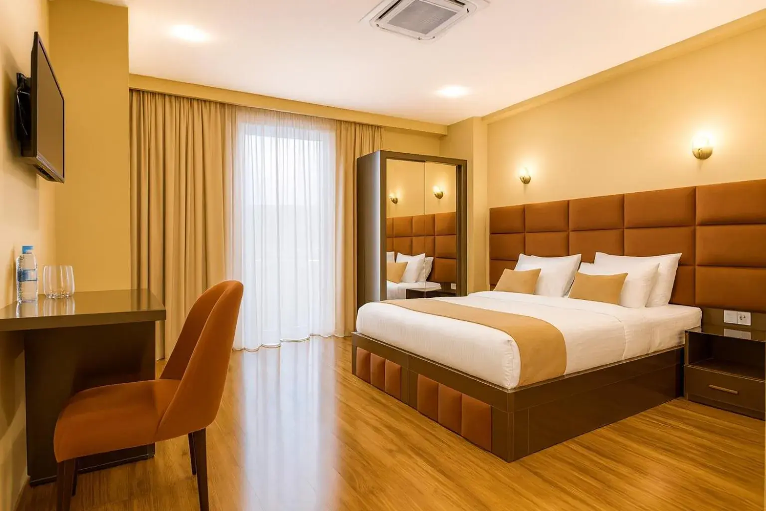 Superior Double or Twin Room with City View in Hotel Residence Plaza Superior Double or Twin Room with City View in Hotel Residence Plaza