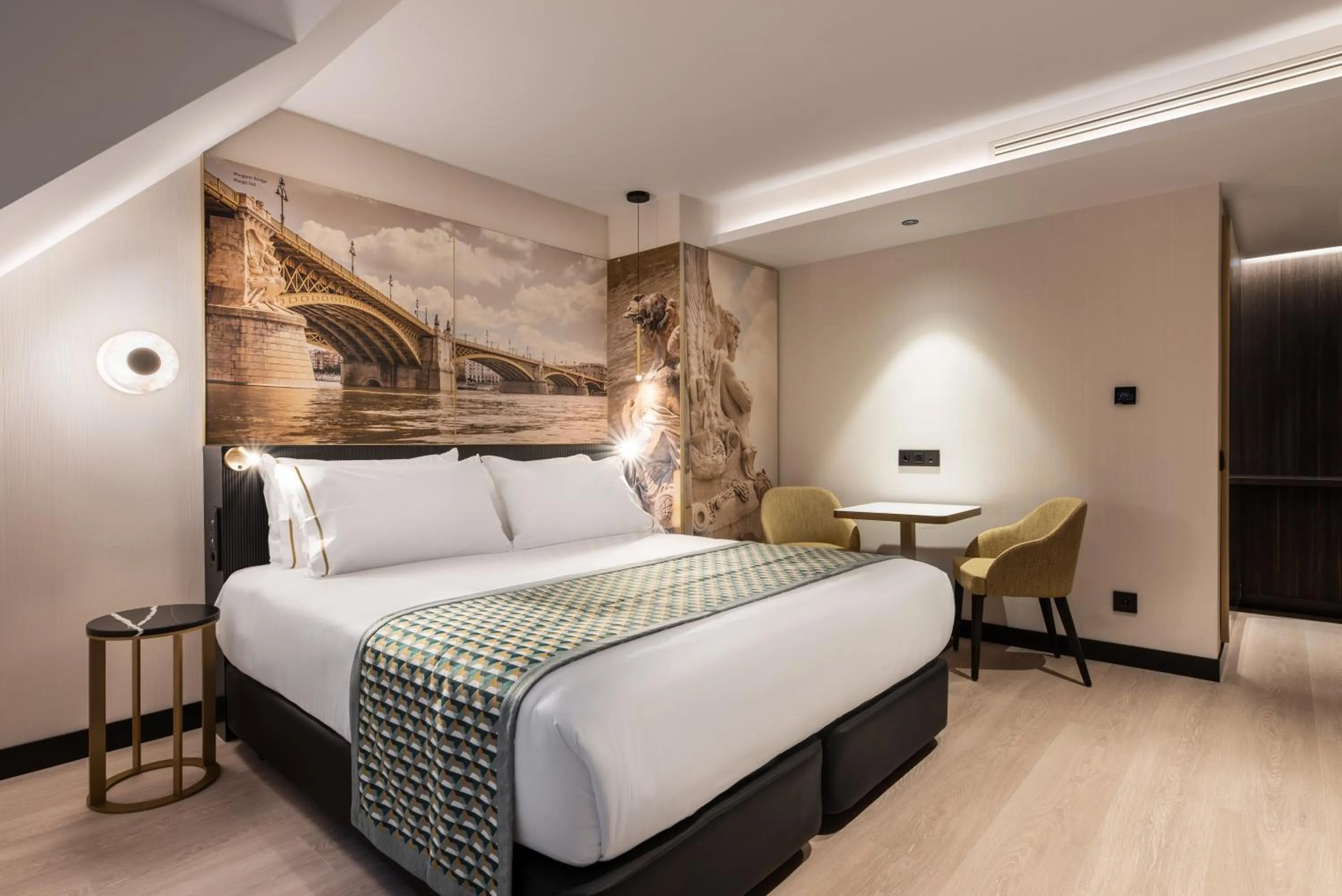 Bed in Eurostars Ambassador