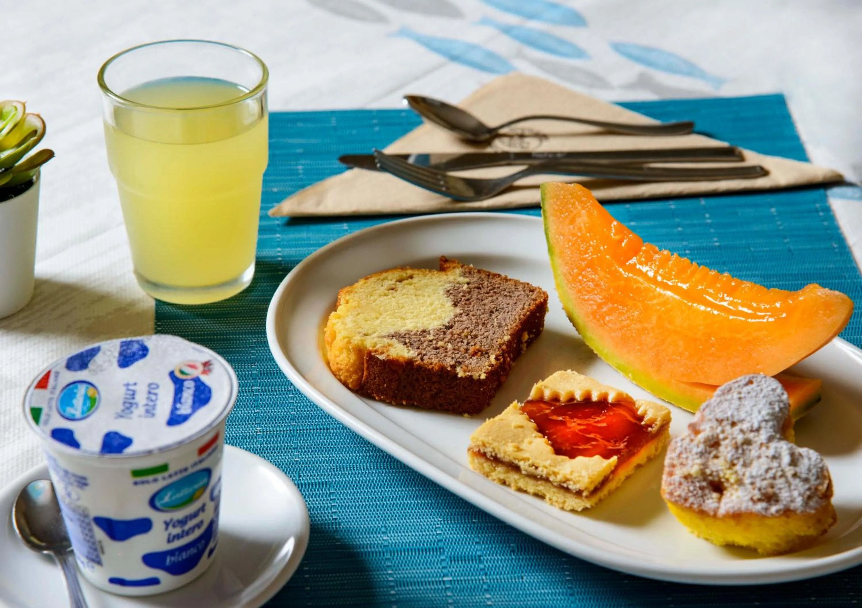 Breakfast in Hotel Kennedy