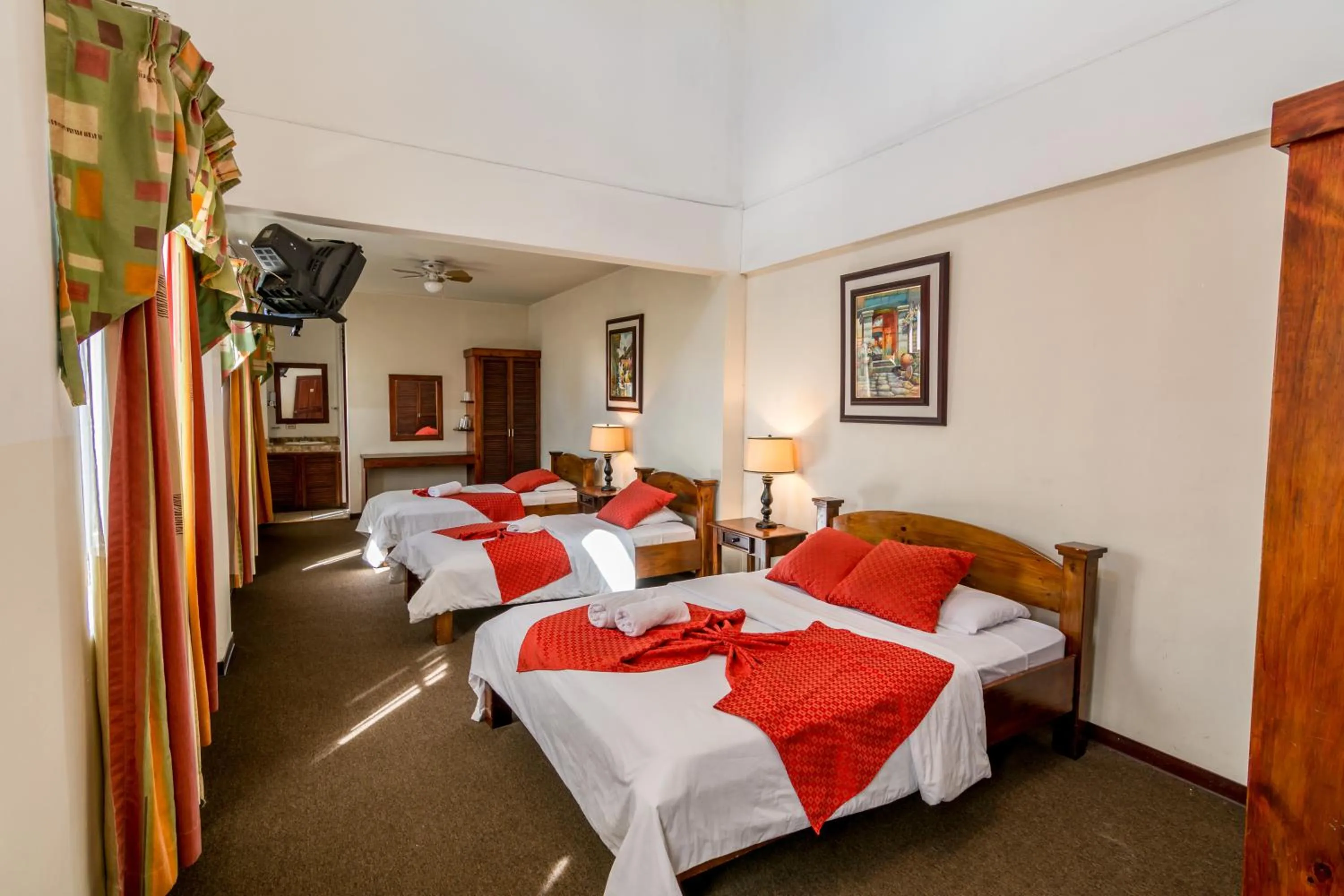 Bed in Hotel Amón Real Costa Rica