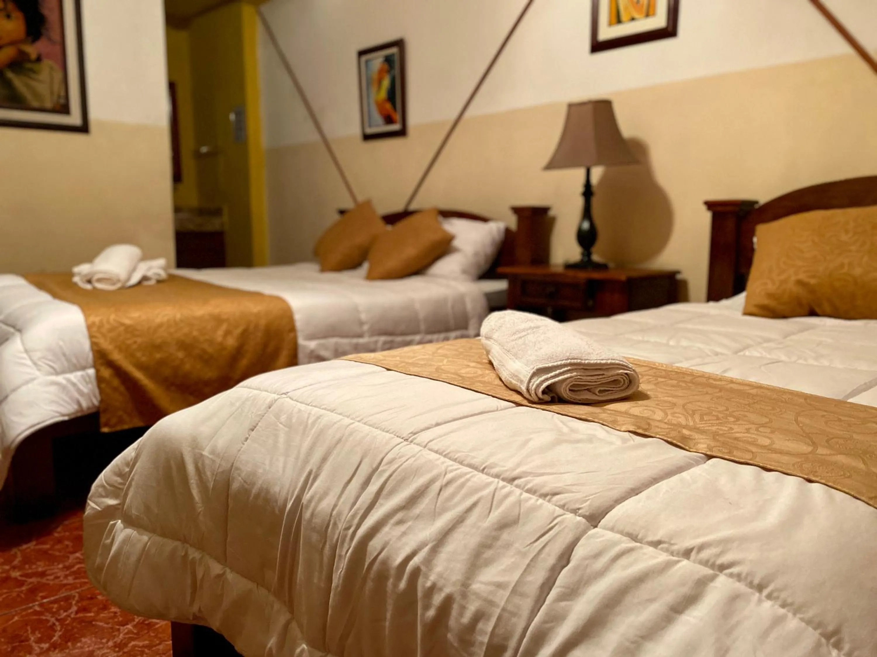 Photo of the whole room, Bed in Hotel Amón Real Costa Rica