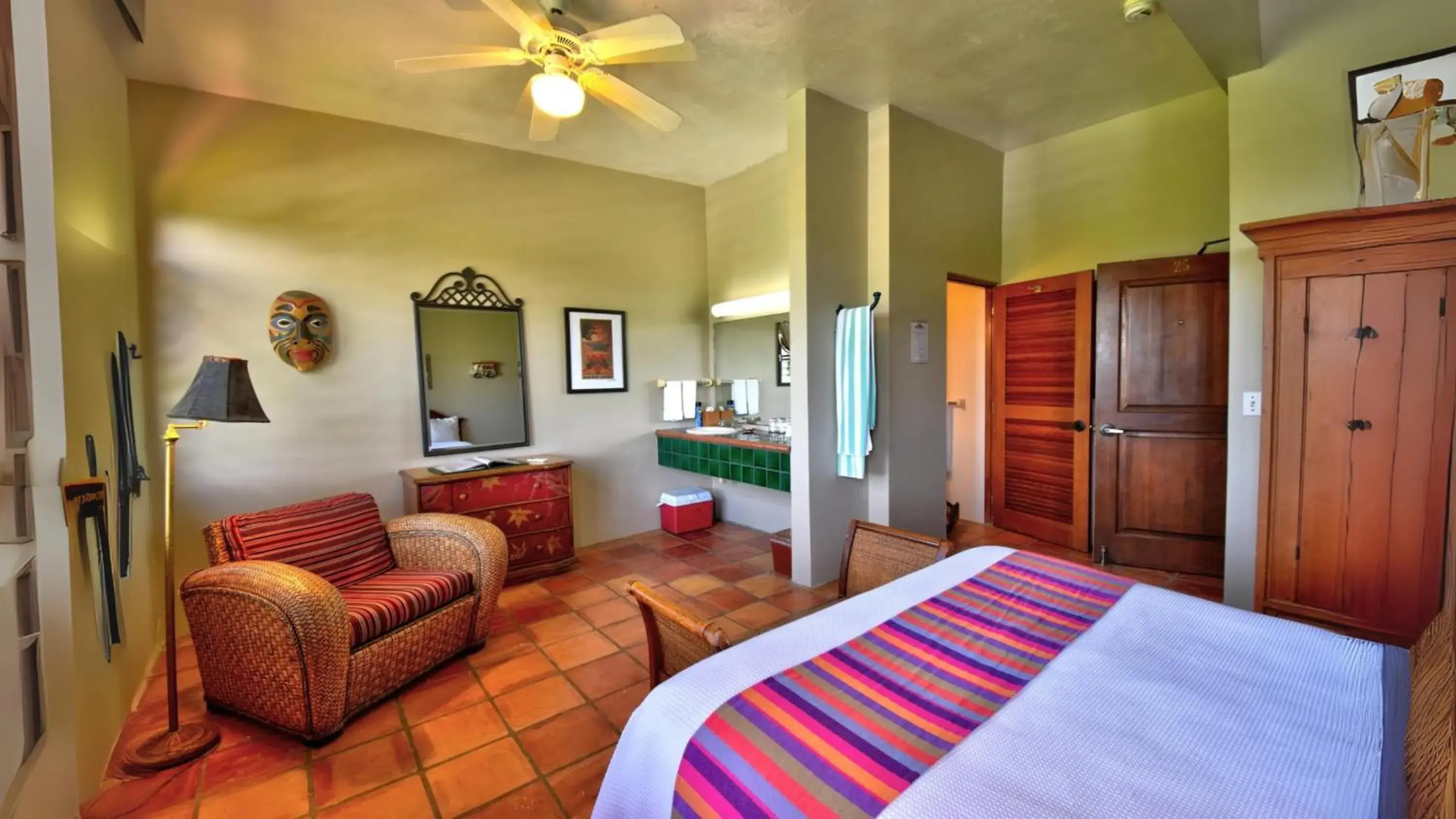 Deluxe Double Room with Bath in Hacienda Tamarindo Deluxe Double Room with Bath in Hacienda Tamarindo