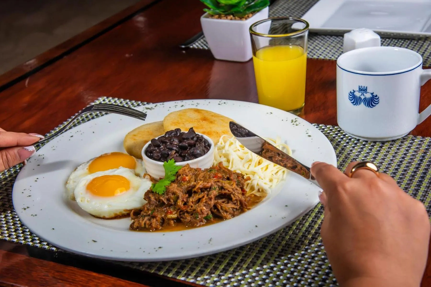 Breakfast in Eurobuilding Express El Tigre