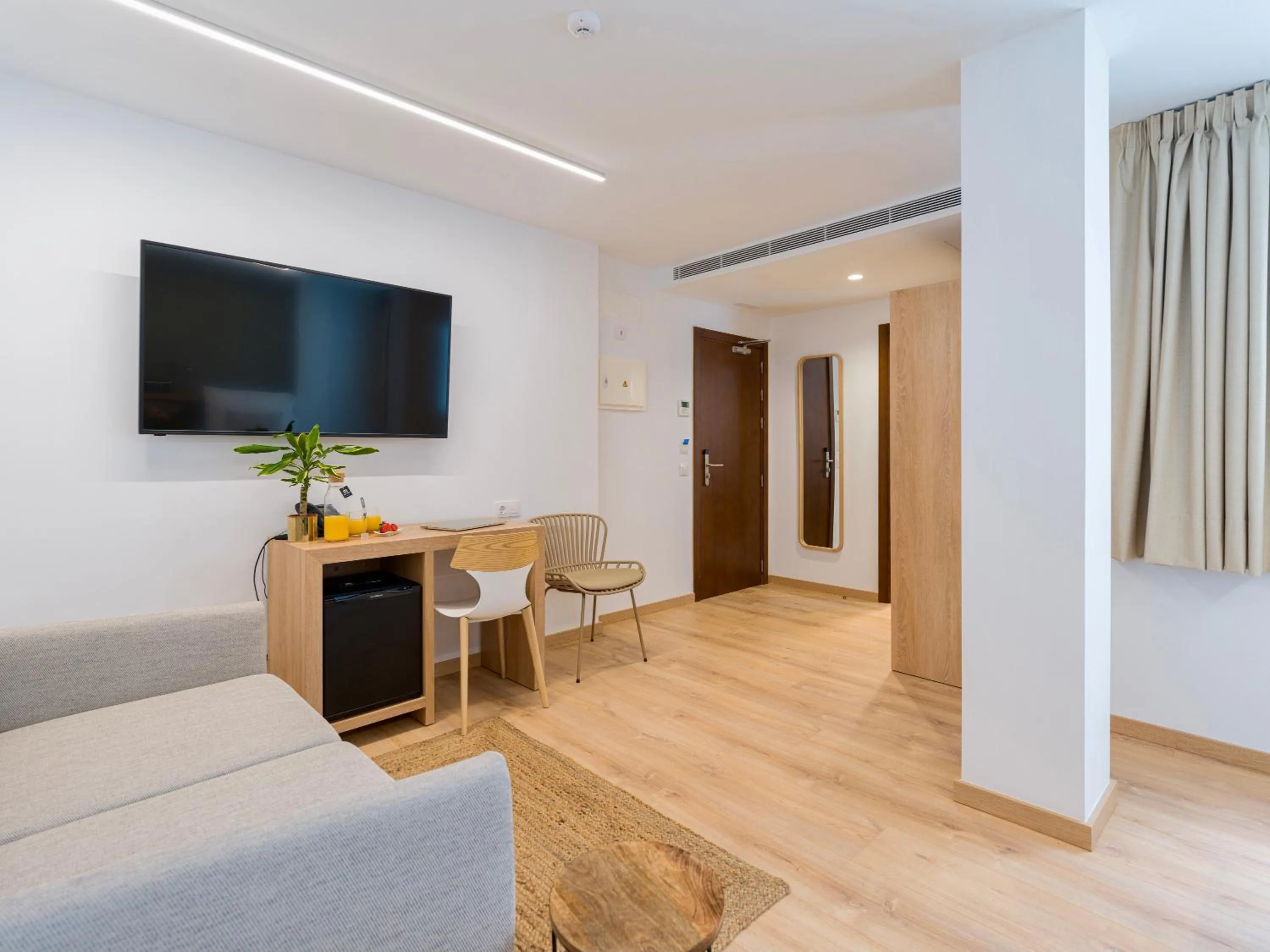 TV and multimedia in Hotel Emeté & Coworking by Airnest