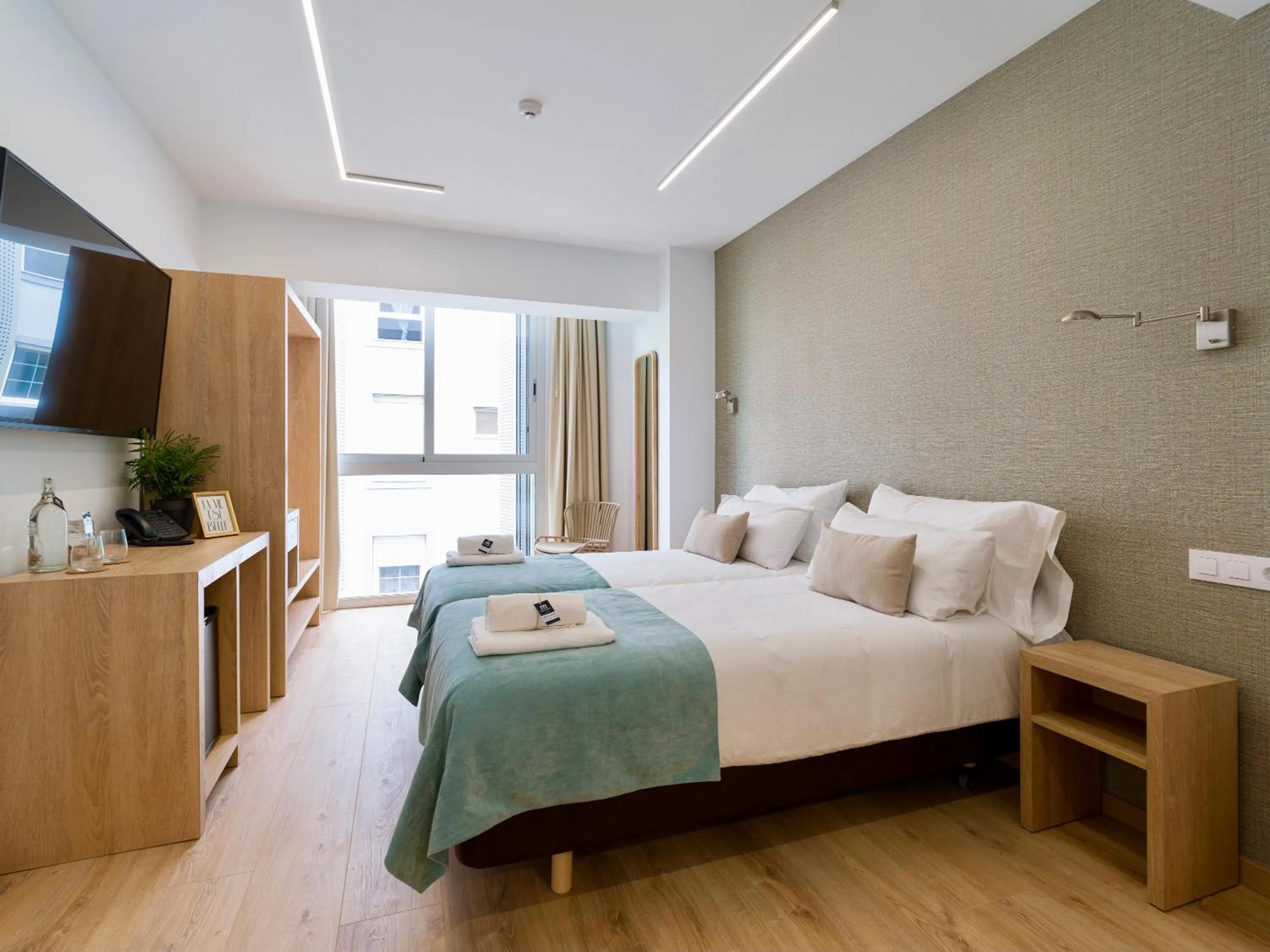 Photo of the whole room, Bed in Hotel Emeté & Coworking by Airnest