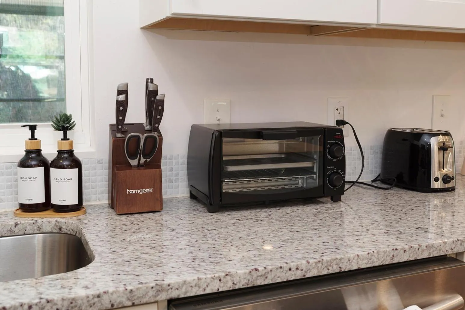 NEW Cozy House 5 Min Three Sisters Springs