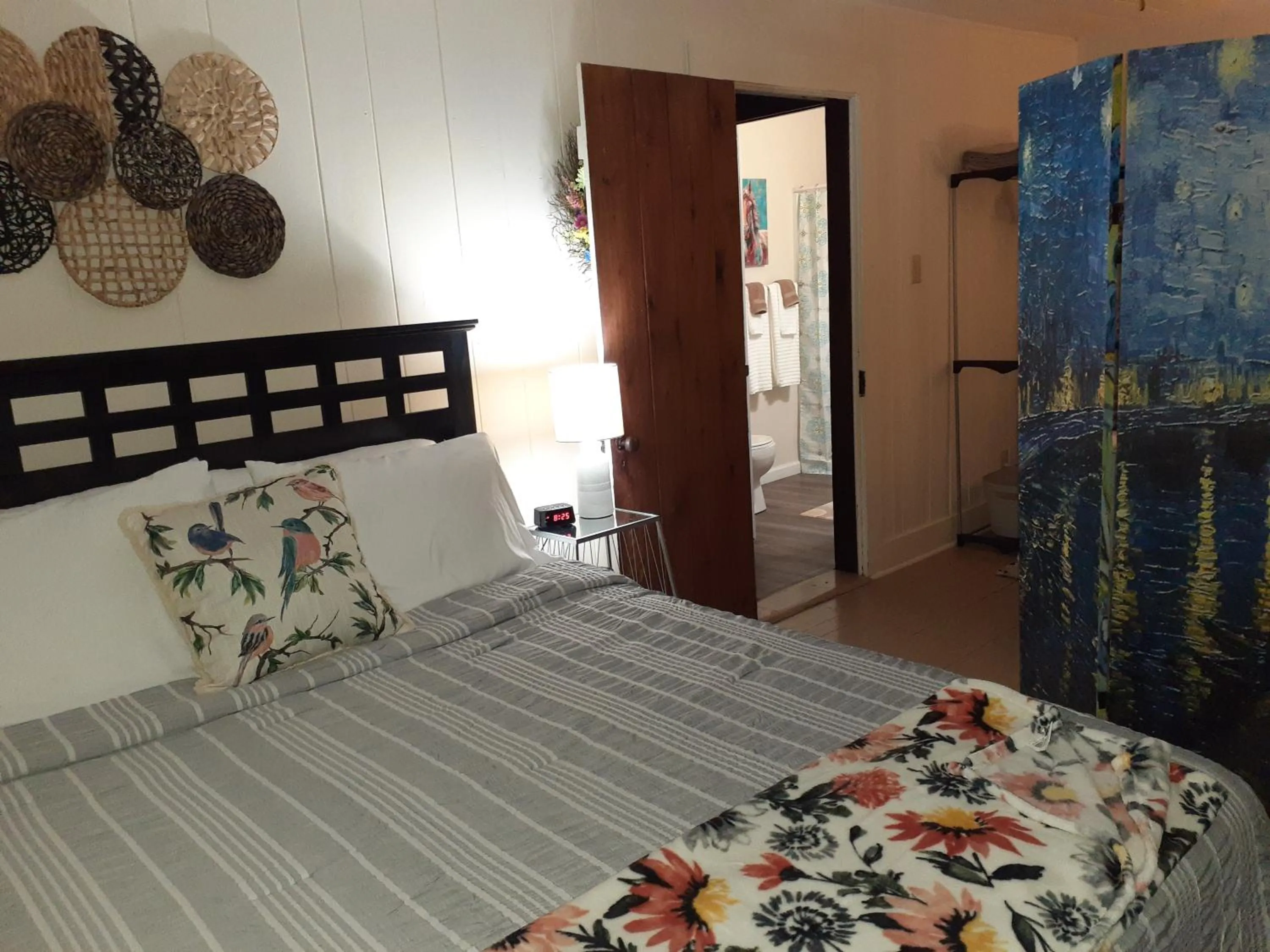 Bed in Edgewater Resort Cottage #1