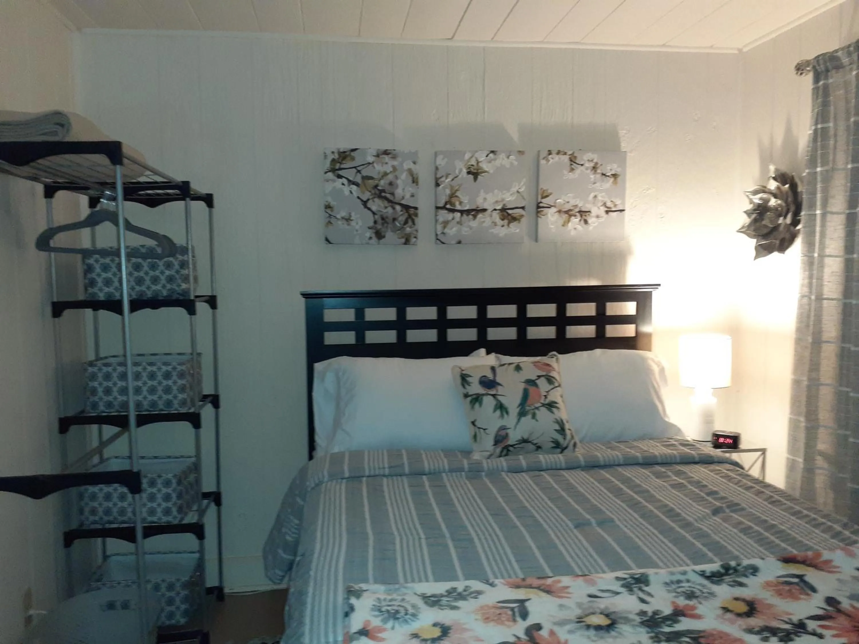 Bed in Edgewater Resort Cottage #1