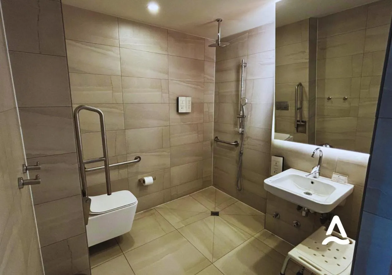 Shower in Almasur Providencia