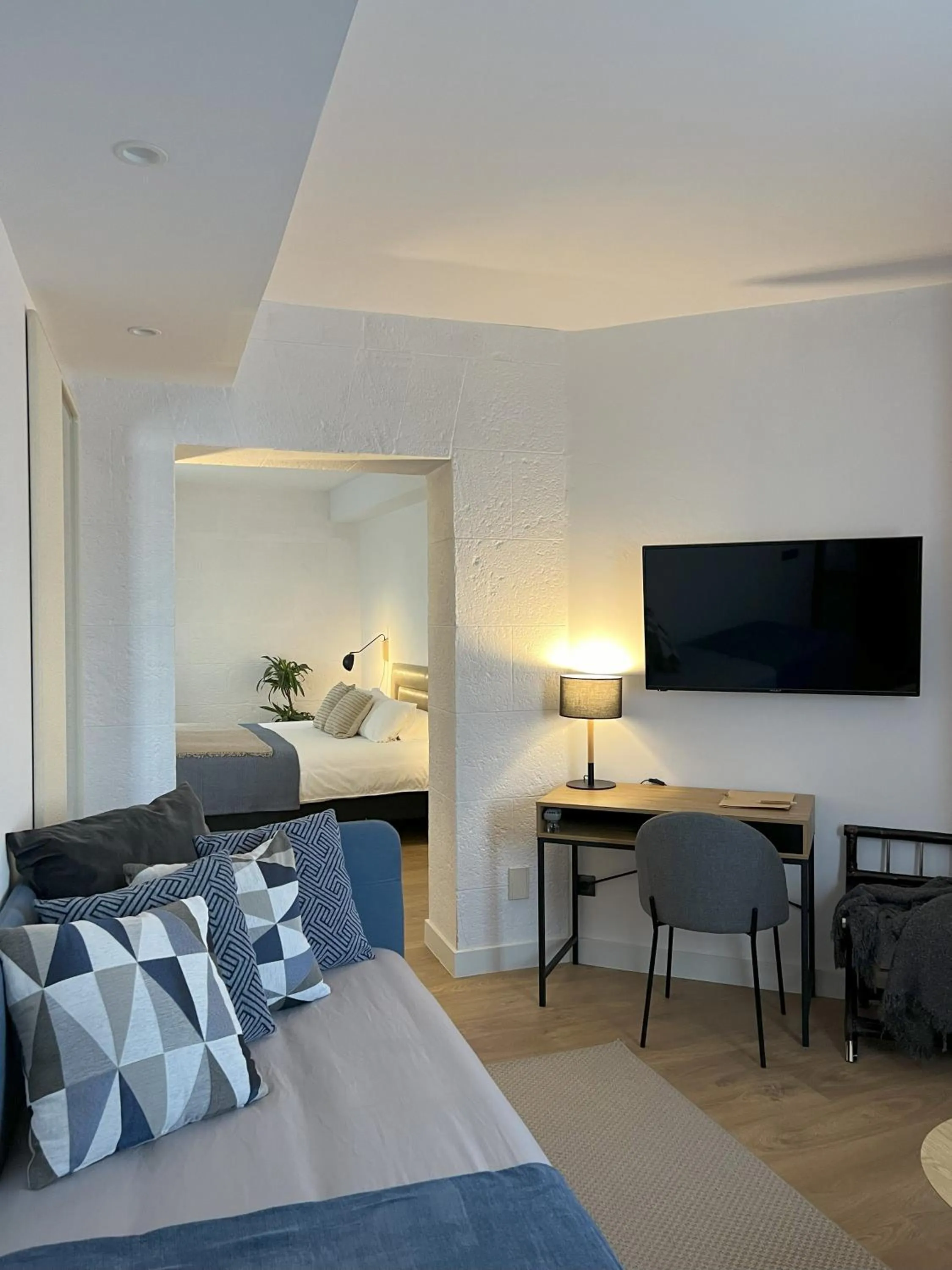 Living room, Bed in Hotel San Miguel Menorca