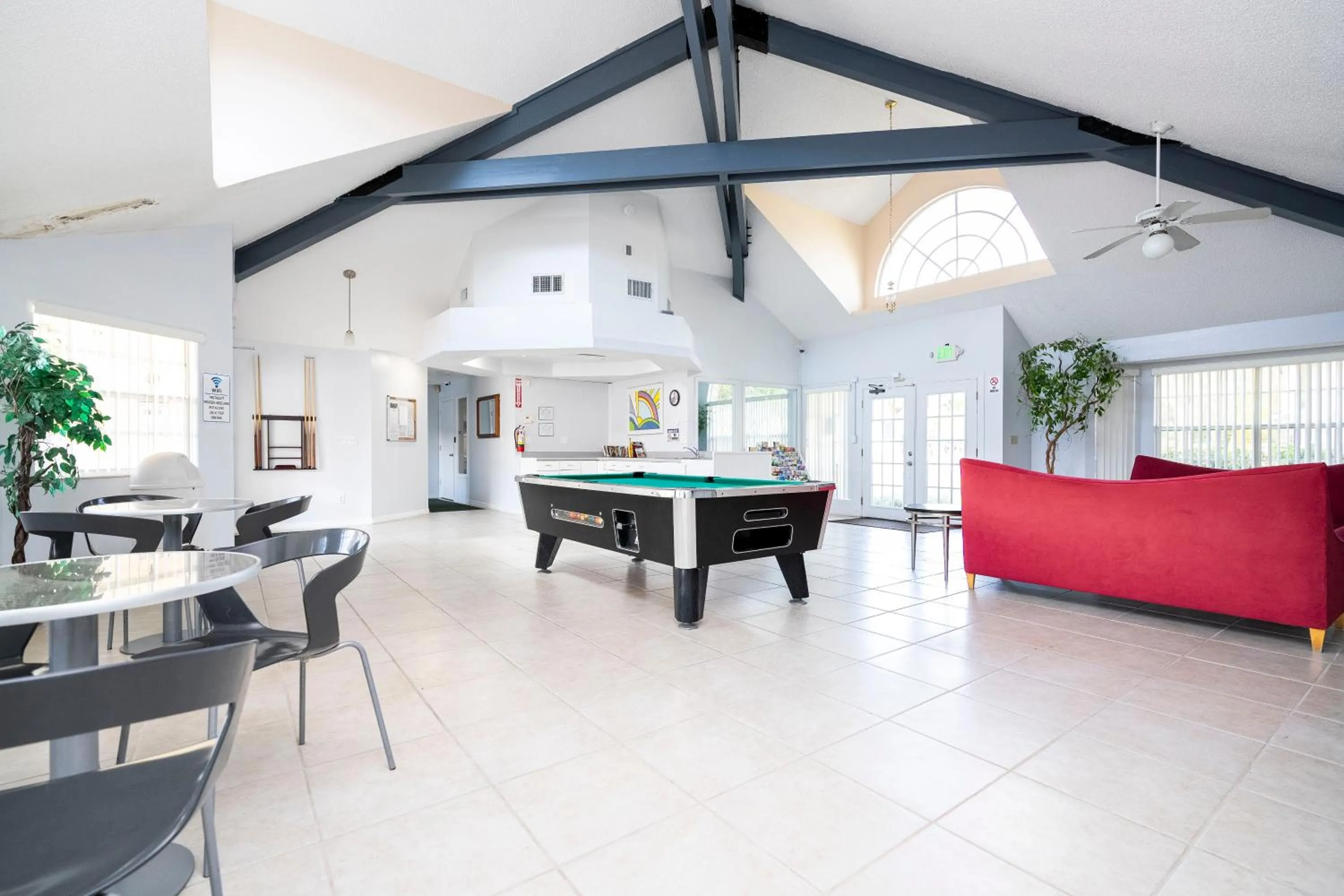 Billiard in Beautiful, cozy and spacious Retreat near Disney