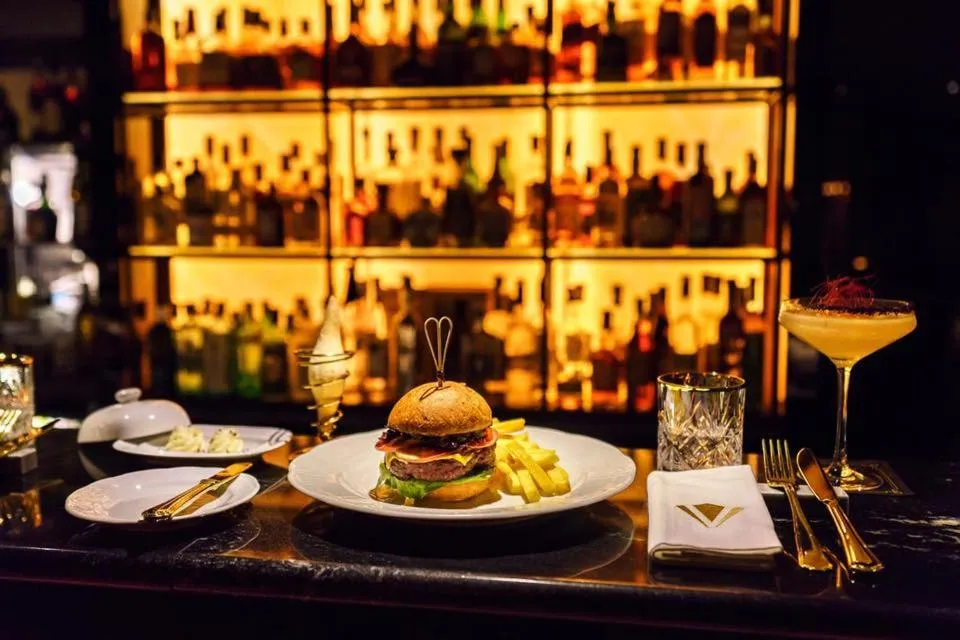 Restaurant/places to eat in Hotel Valadier