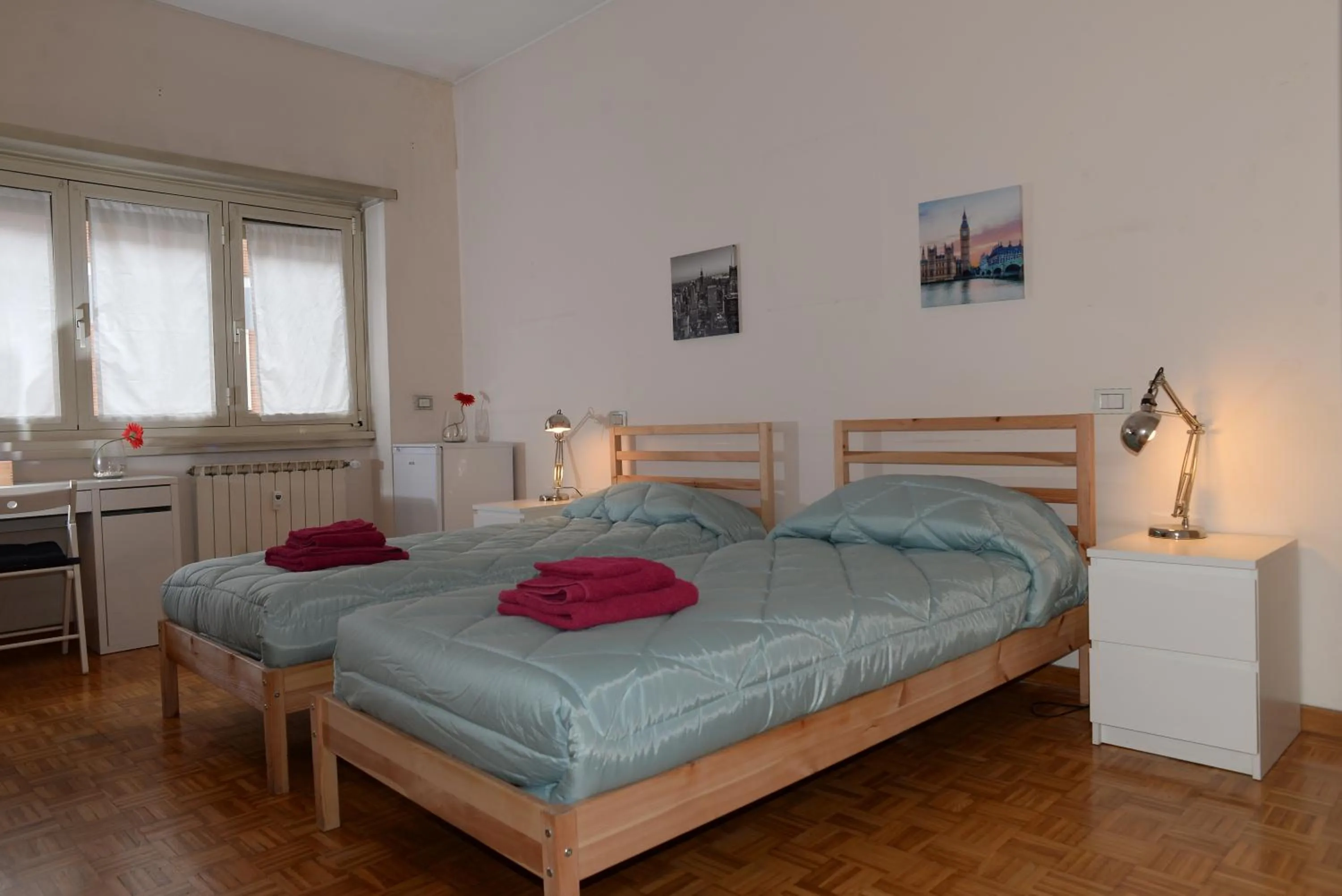 Bed in Emilios Home Entire Apartament up to 7 people