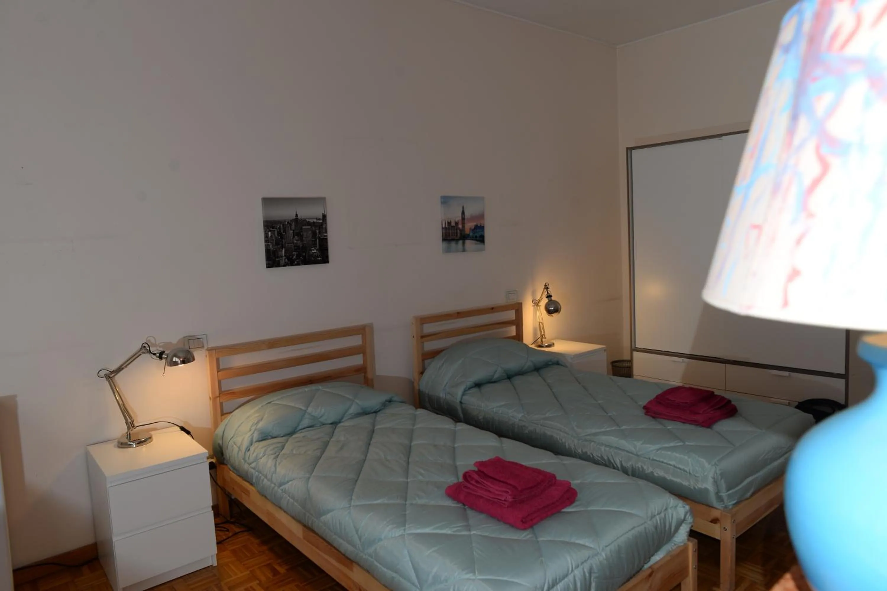 Bed in Emilios Home Entire Apartament up to 7 people