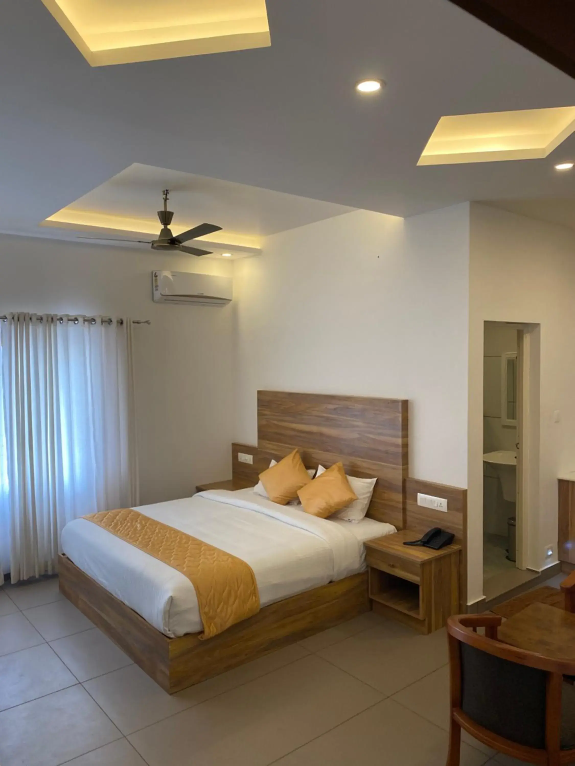 Deluxe Double Room with Balcony in Munnar Ice Queen Resorts Deluxe Double Room with Balcony in Munnar Ice Queen Resorts