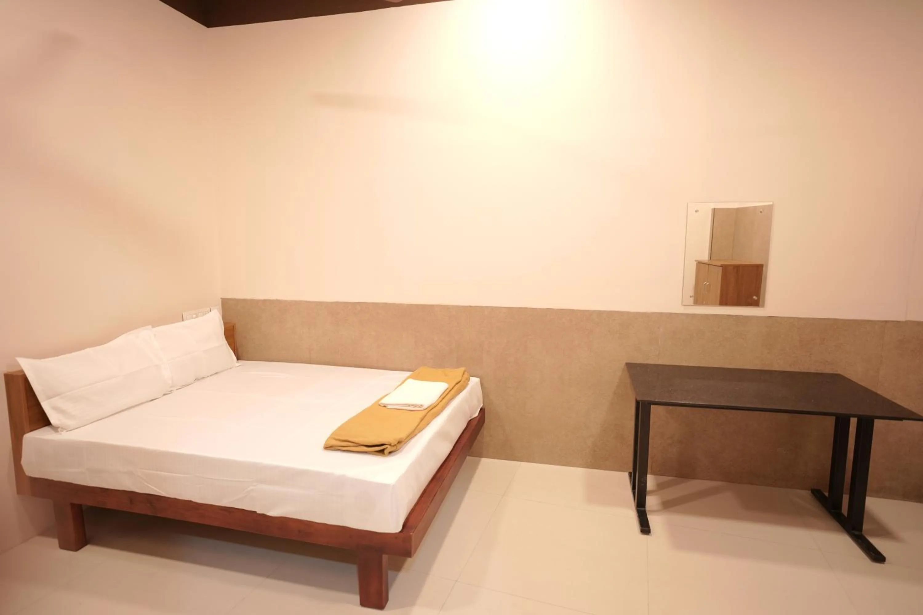 Bed in Reach Residency