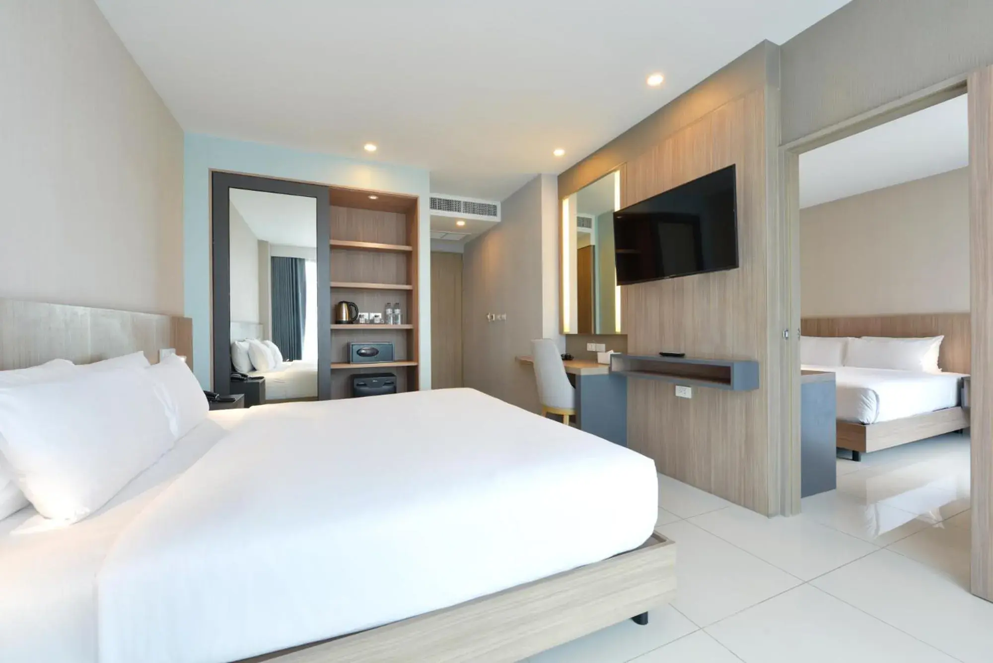 Family Connecting Room in Grace Patong Hotel Family Connecting Room in Grace Patong Hotel