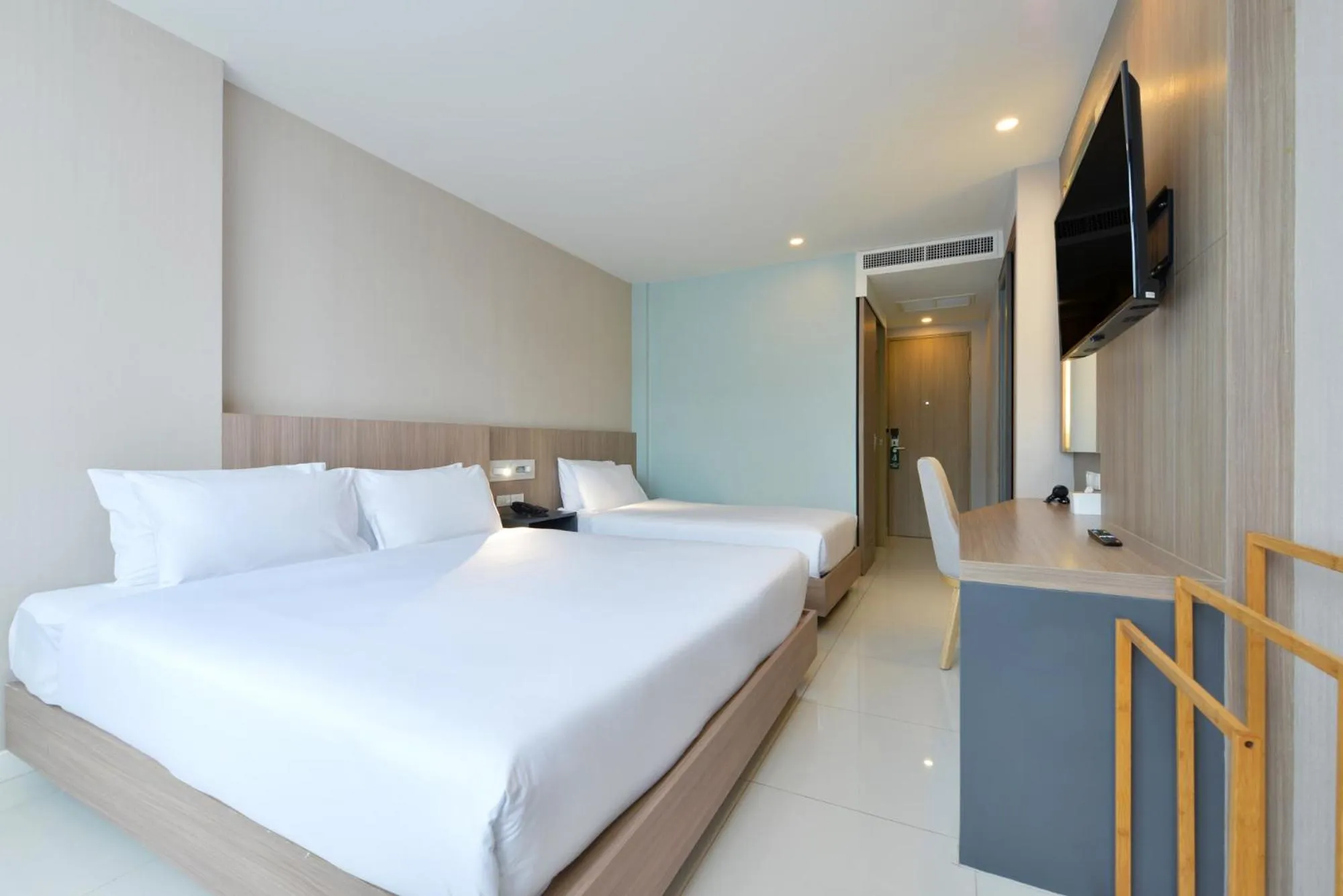 Bed in Grace Patong Hotel