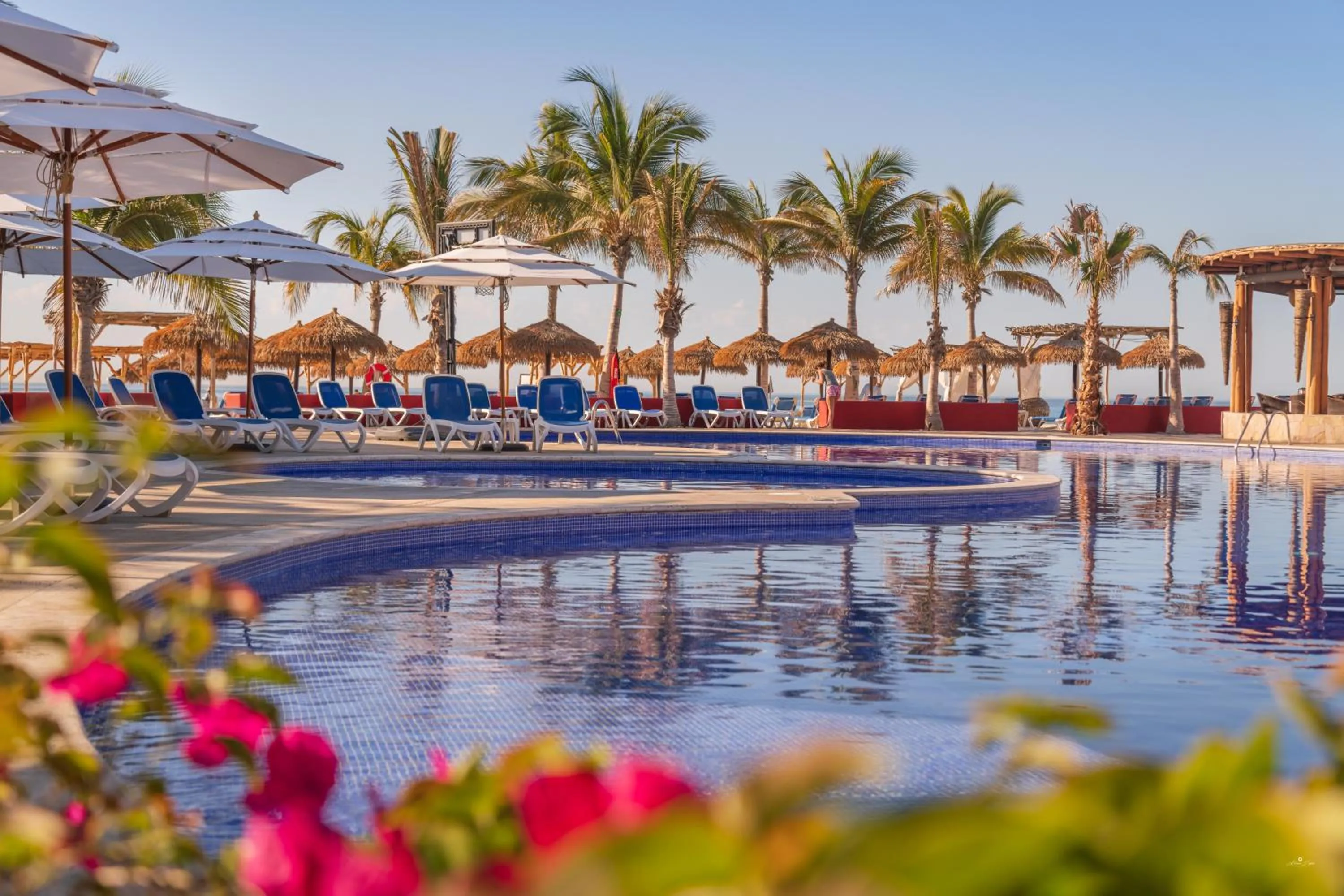 Day in Grand Decameron Los Cabos, A Trademark All-Inclusive Resort
