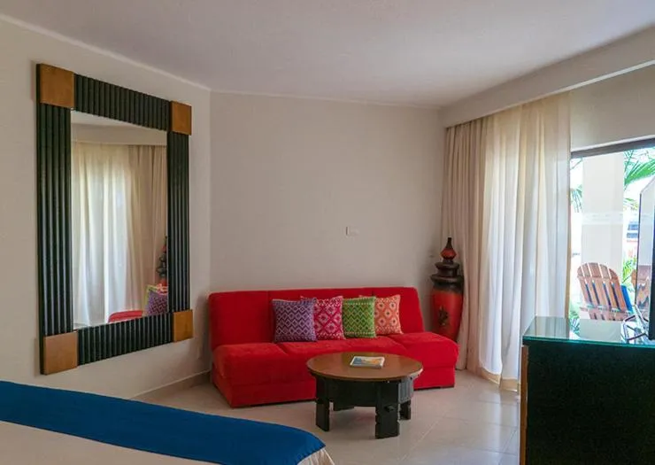 Bed in Grand Decameron Los Cabos, A Trademark All-Inclusive Resort