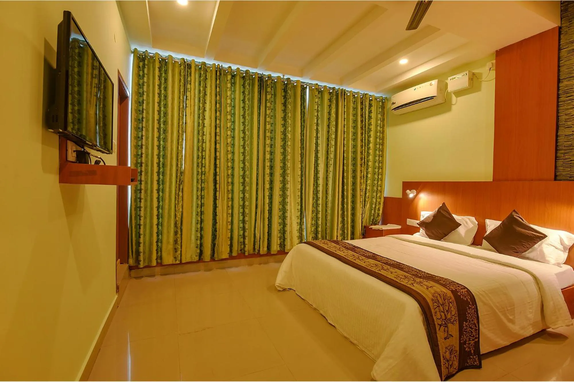 Bed in FabHotel The BTM Palace - BTM Layout