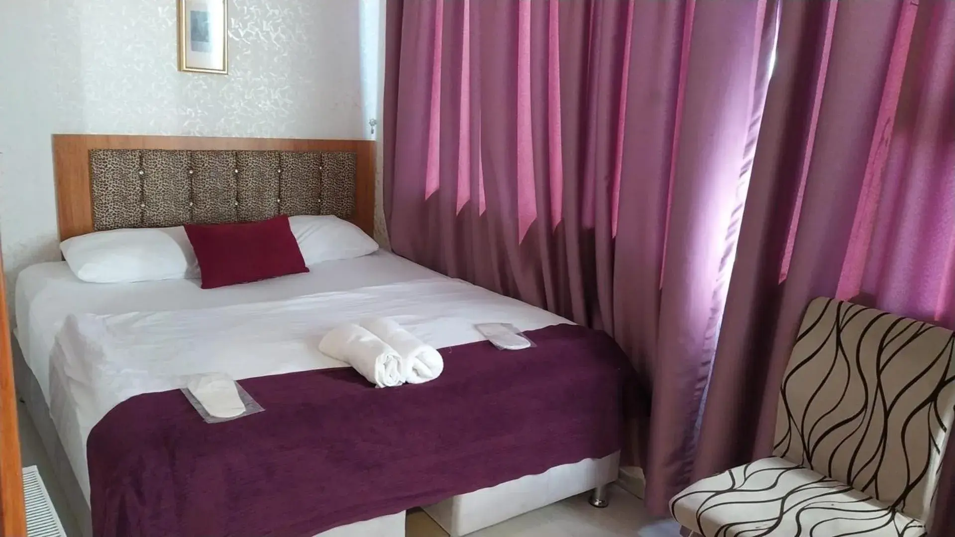 Budget Double Room in Grand İstanbul Airport Hotel Budget Double Room in Grand İstanbul Airport Hotel