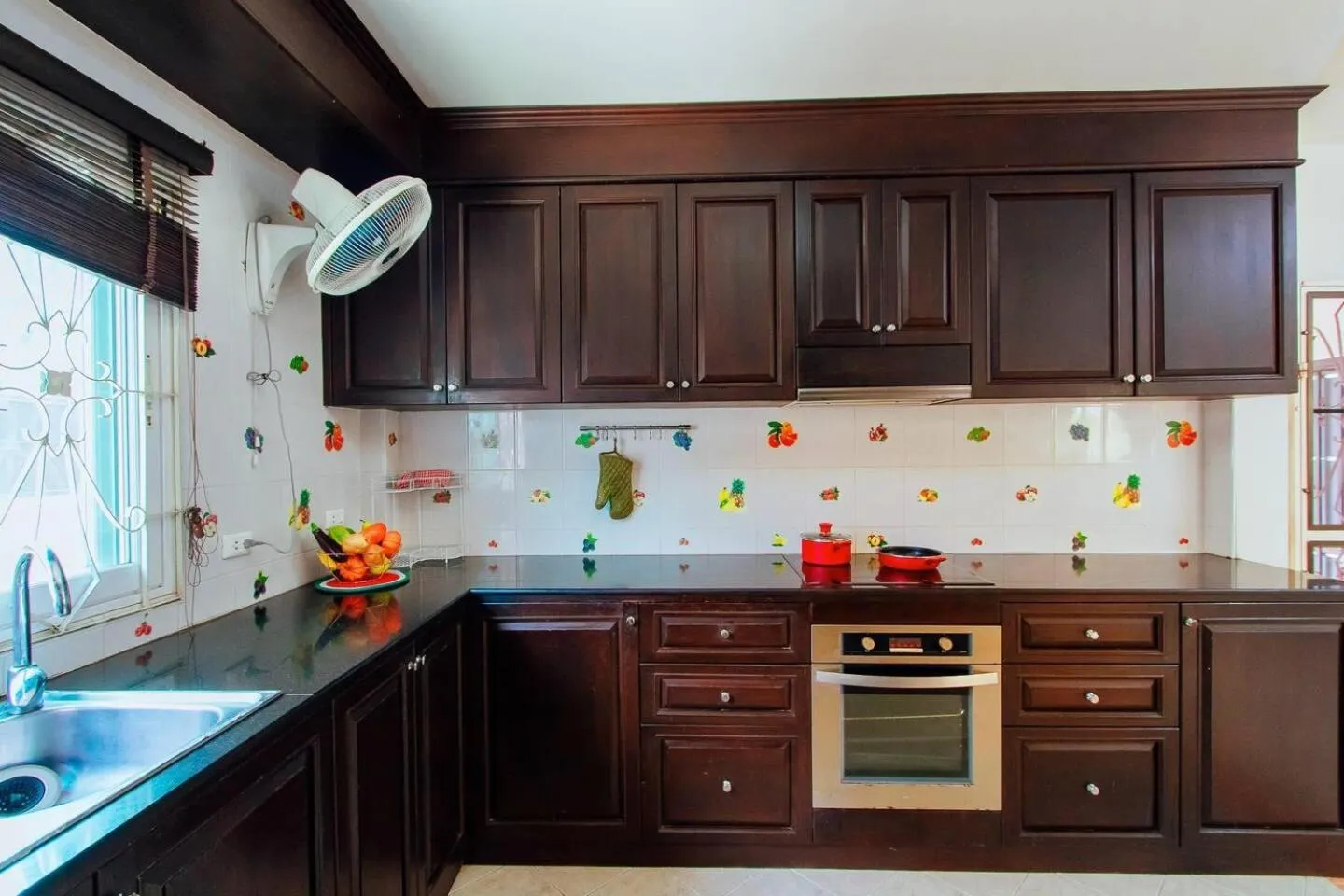 Photo of the whole room in Captivating 3-Bed Villa in Muang Pattaya