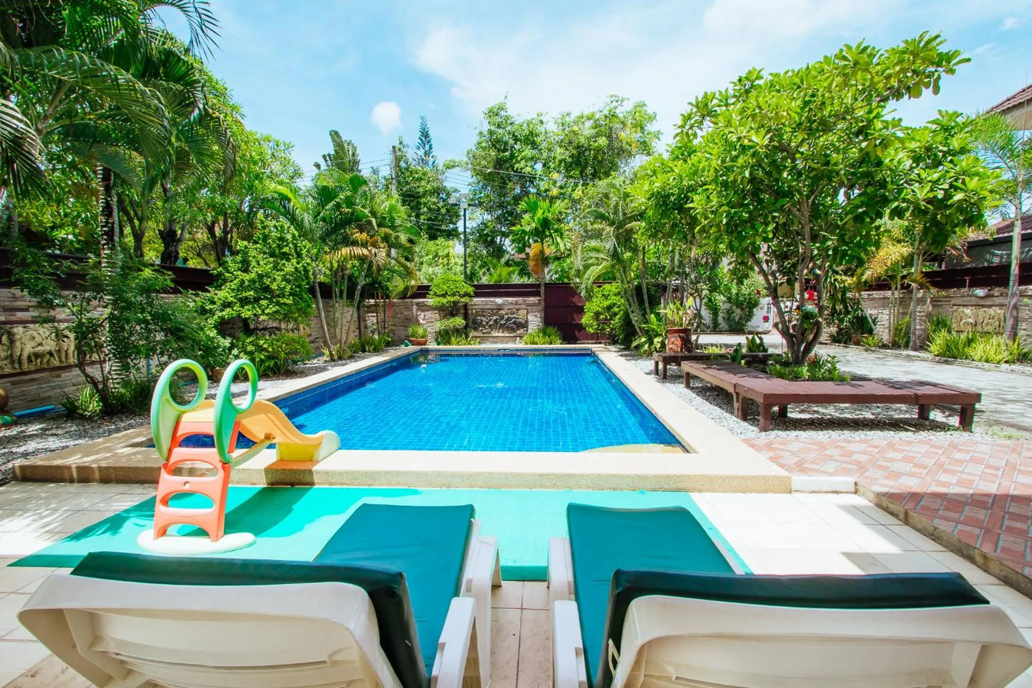 Captivating 3-Bed Villa in Muang Pattaya