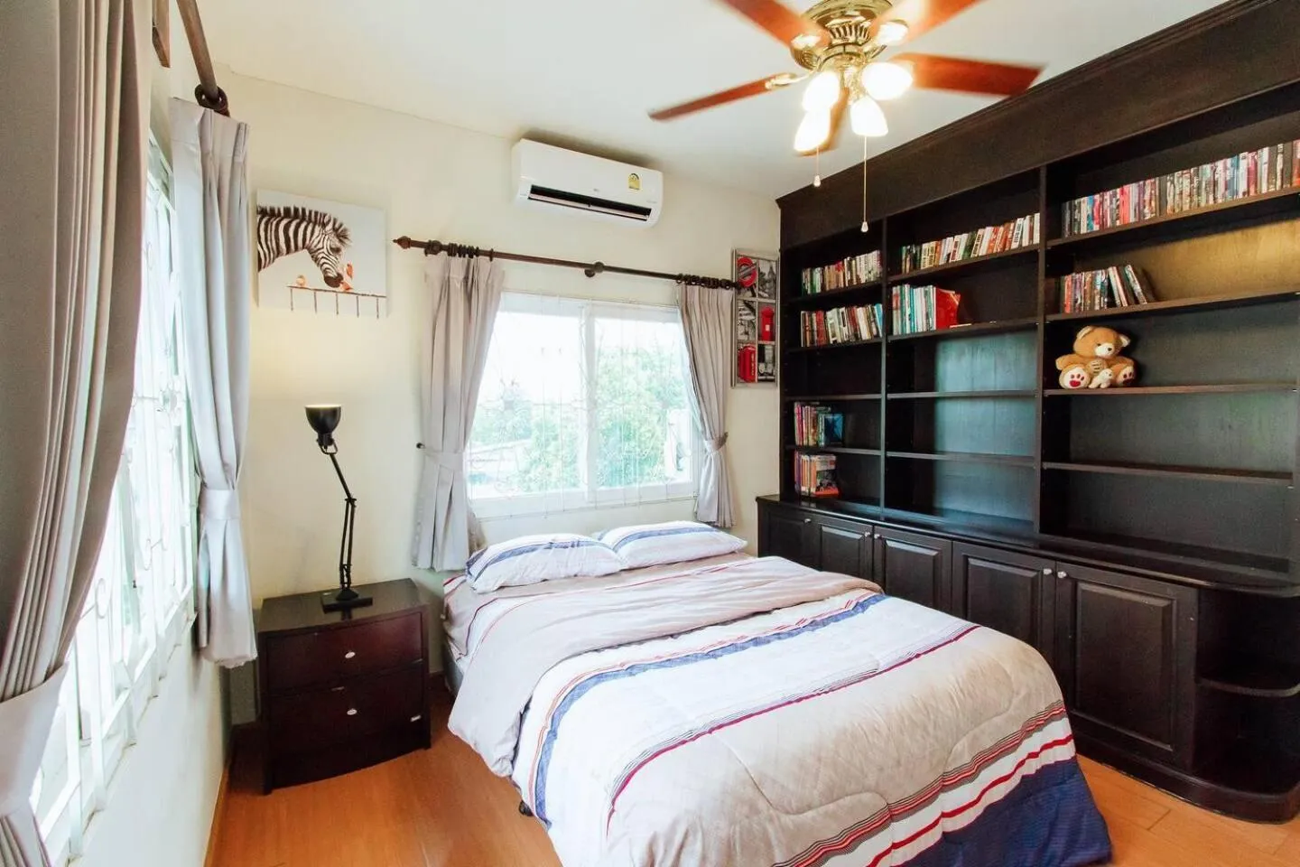 Bed in Captivating 3-Bed Villa in Muang Pattaya