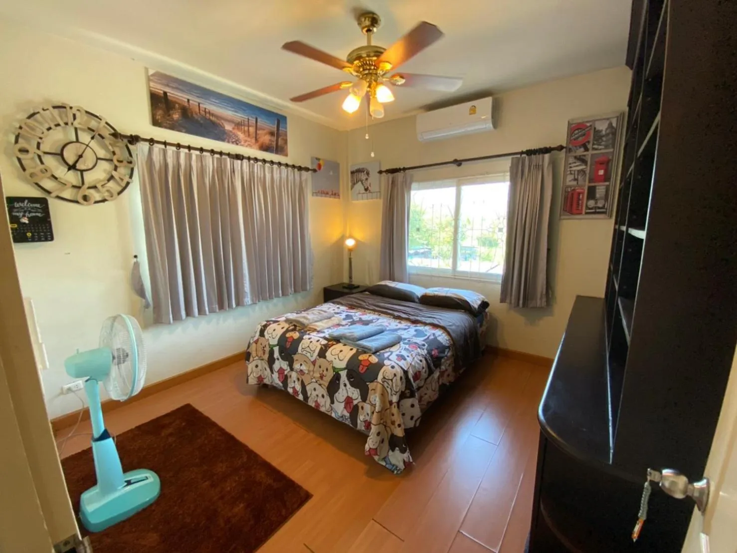 Bed in Captivating 3-Bed Villa in Muang Pattaya