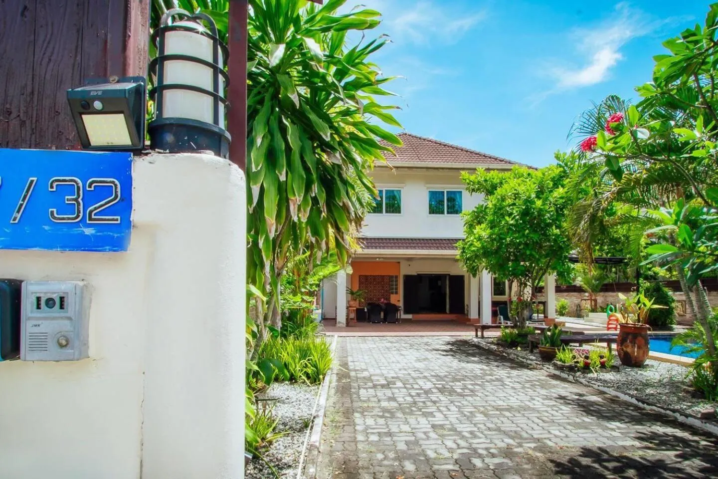 Captivating 3-Bed Villa in Muang Pattaya