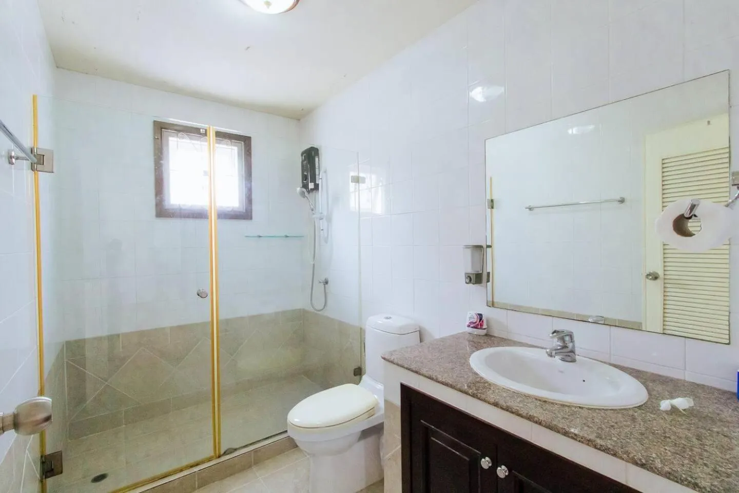 Photo of the whole room in Captivating 3-Bed Villa in Muang Pattaya