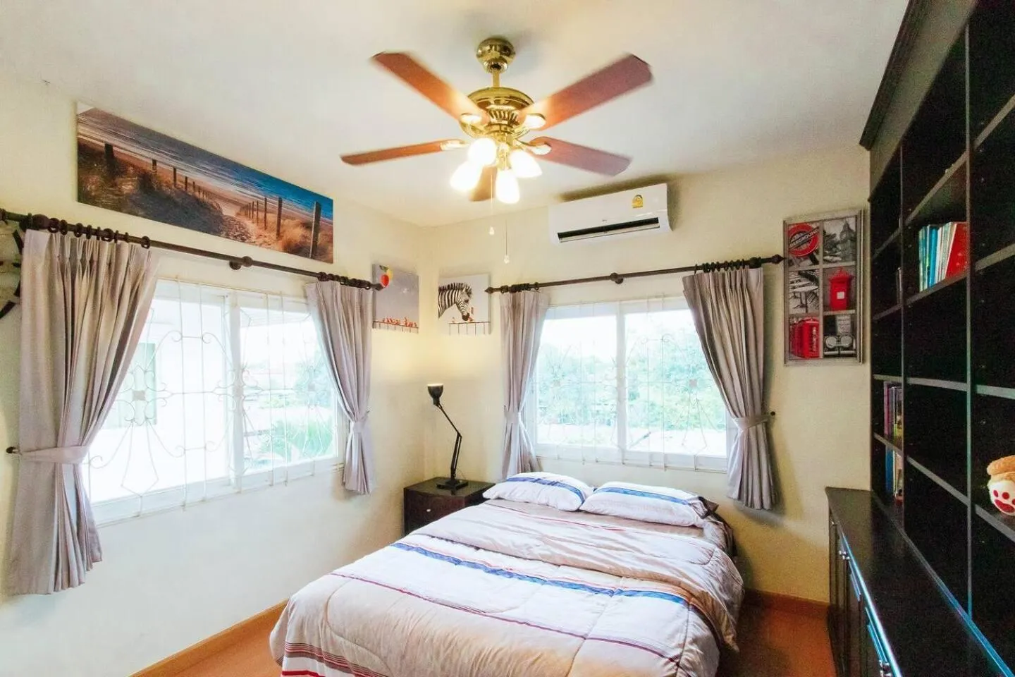 Bed in Captivating 3-Bed Villa in Muang Pattaya